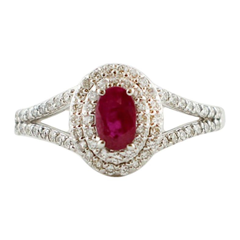 Diamantes, Rubí, Anillo Moderno de Oro Blanco de 18 Kilates en venta