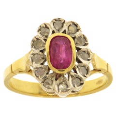 Bague grappe vintage en or jaune 18 carats et argent avec diamants et rubis, fabriquée à la main