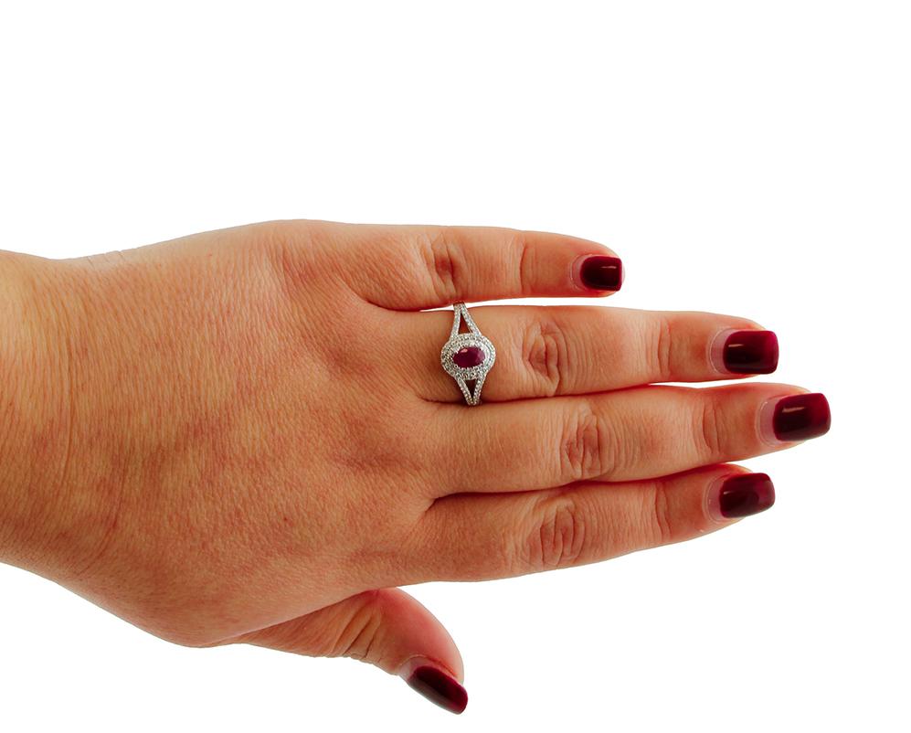 Diamonds, Ruby, 18 Karat White Gold Modern Ring For Sale 1