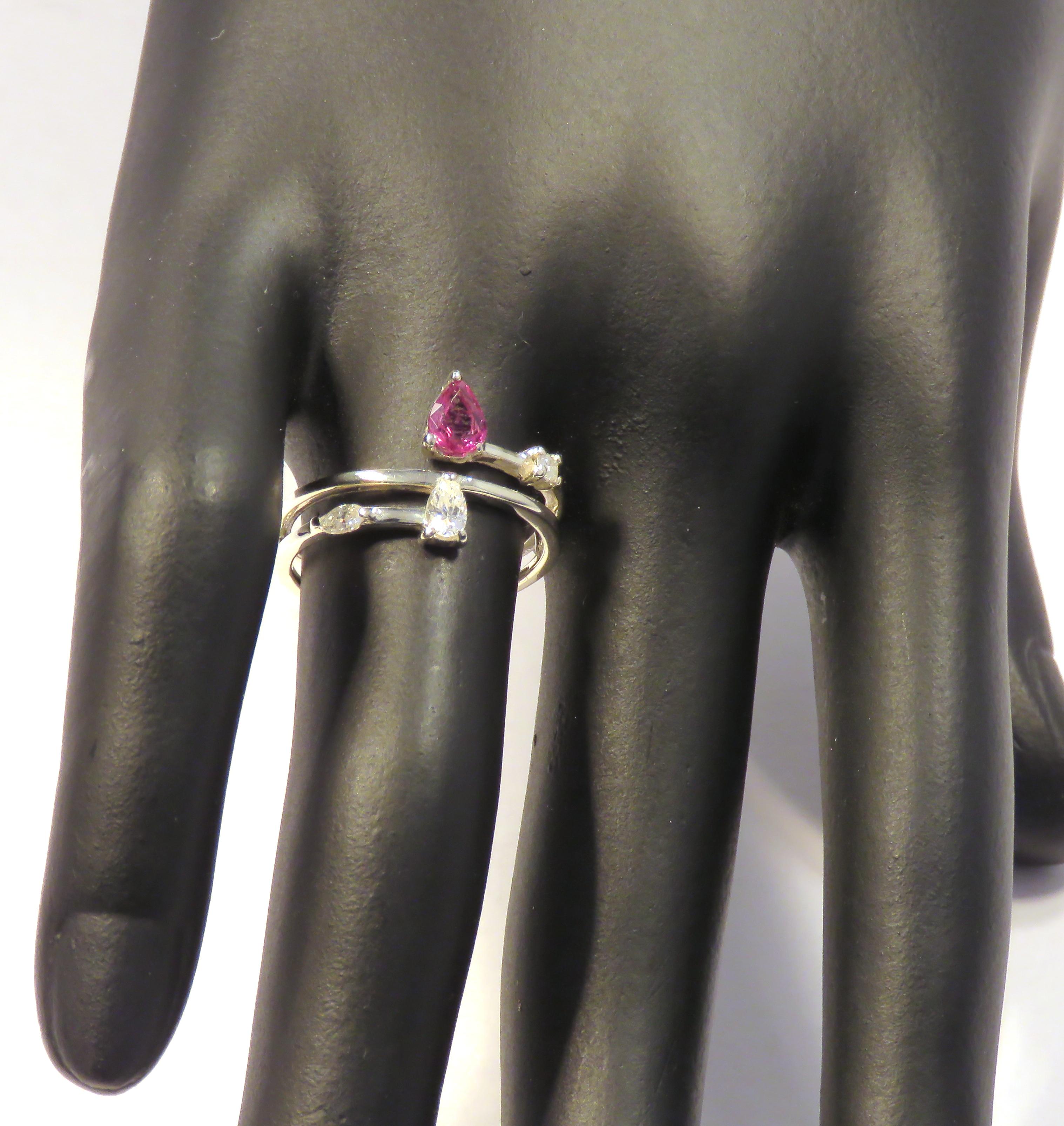 Women's Diamonds Ruby 9 Karat White Gold Band Ring Handcrafted in Italy For Sale