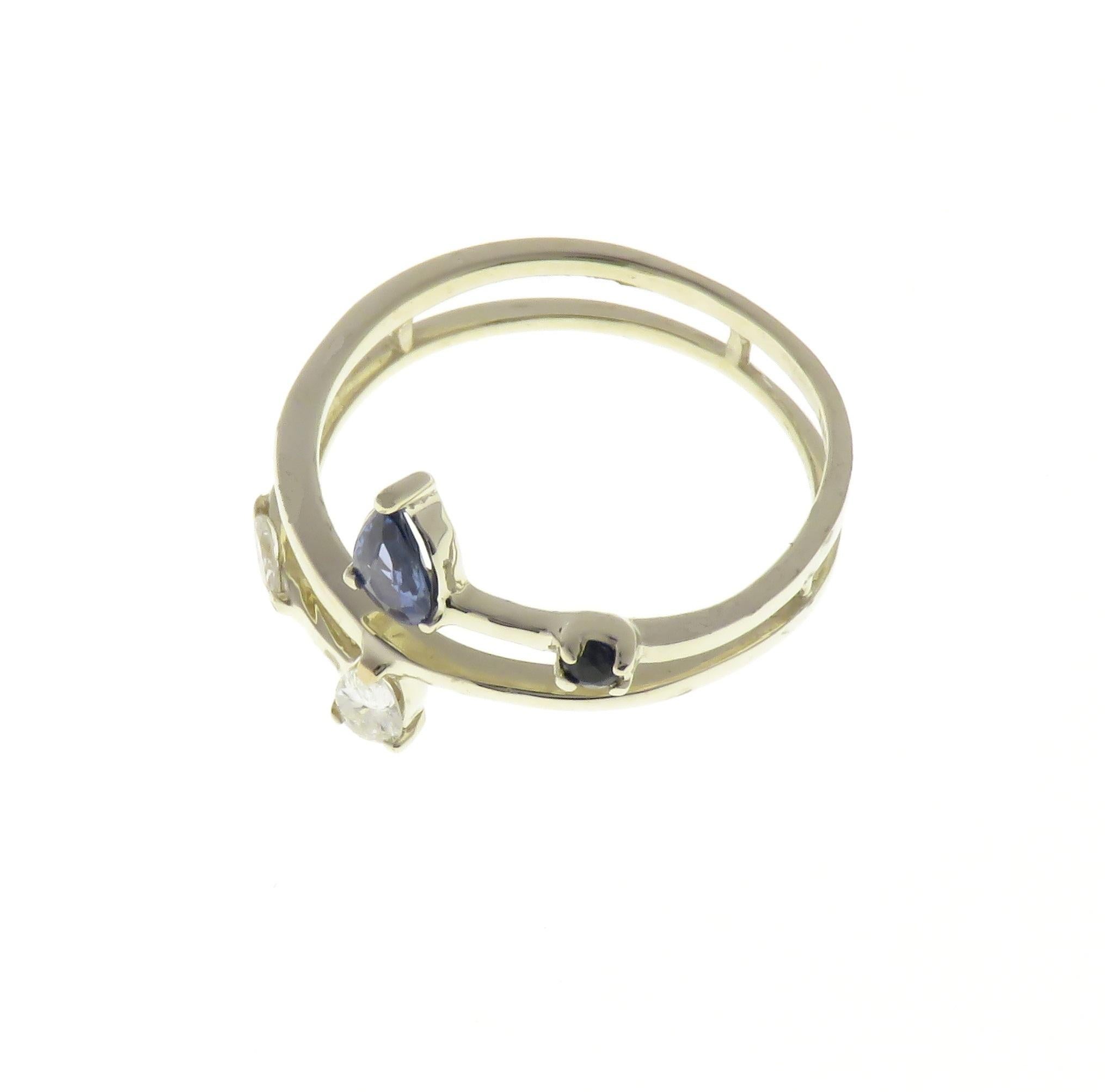 Contemporary Diamonds Sapphires 9 Karat White Gold Band Ring Handcrafted in Italy For Sale