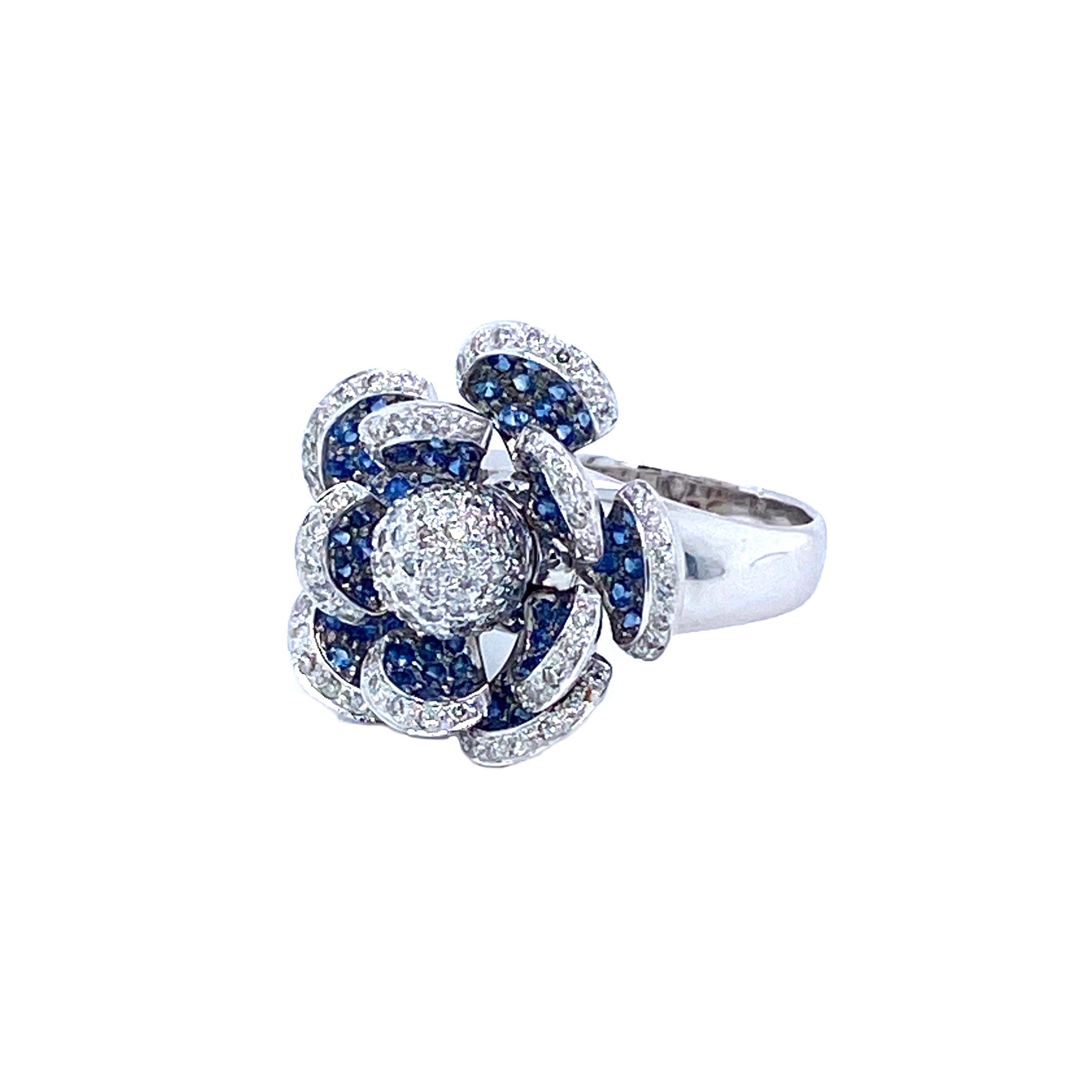 Diamonds and Sapphires Flower Motif Ring 14 Karat Gold 5