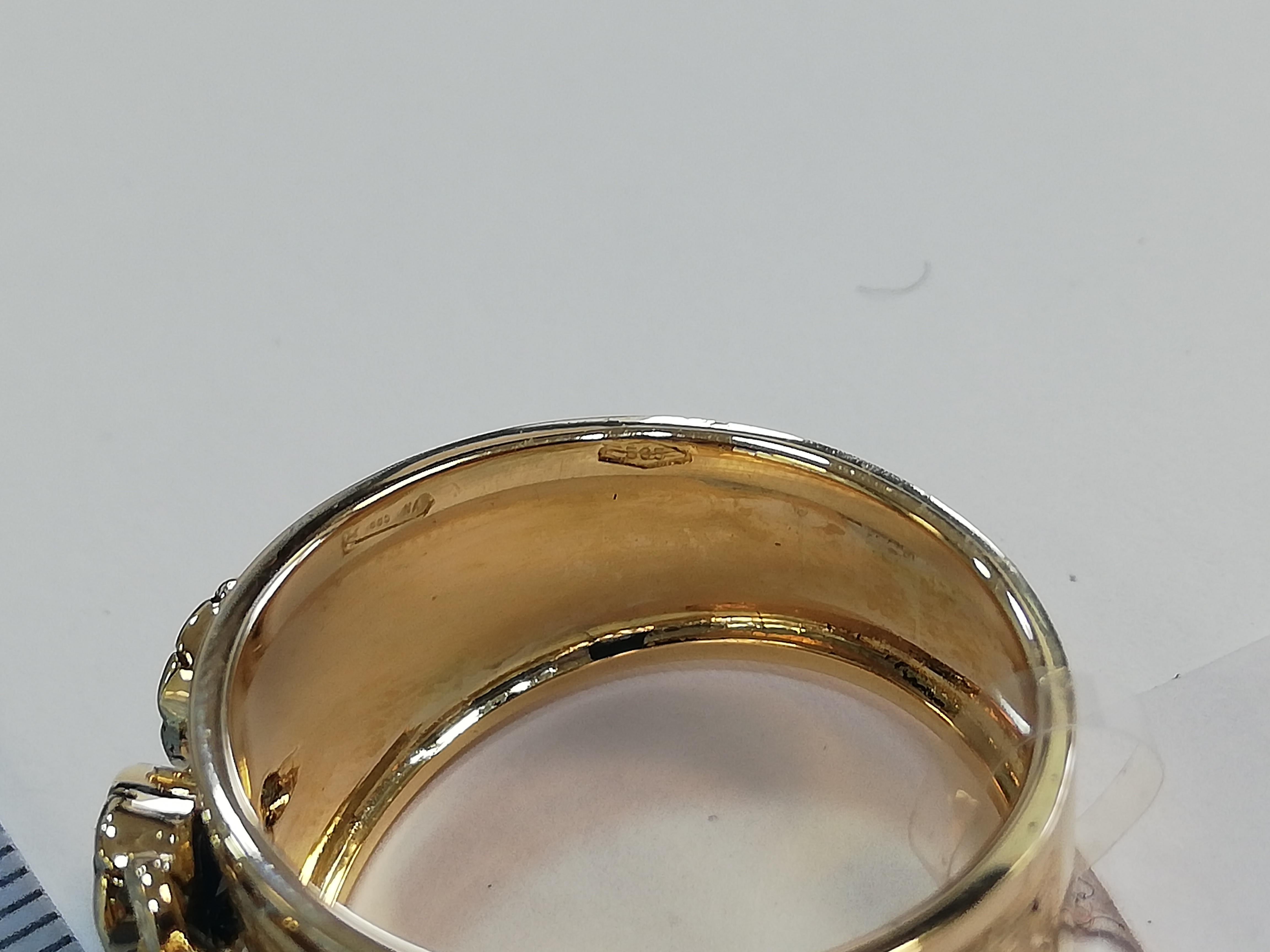 Ring aus 14 Karat Gelbgold mit Diamanten, Saphiren, Rubinen, Smaragden und Smaragden im Angebot 2