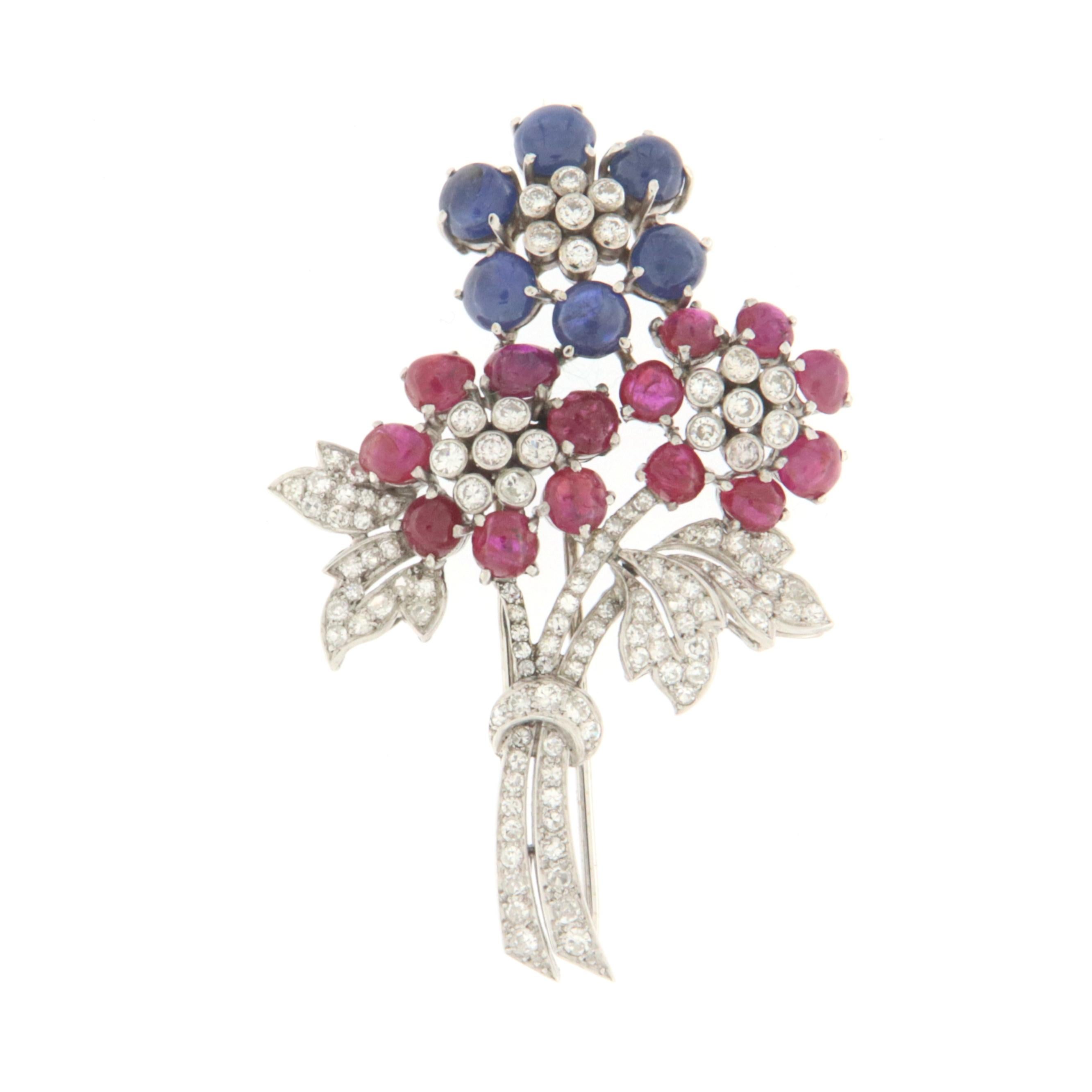 Diamonds Sapphires Rubies Platinum Brooch In New Condition For Sale In Marcianise, IT