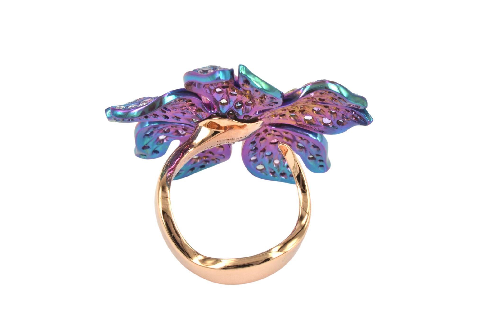 Bague fleur Sakura en or rose 18 carats, diamants, saphirs 0,60 carat et titane en vente 6