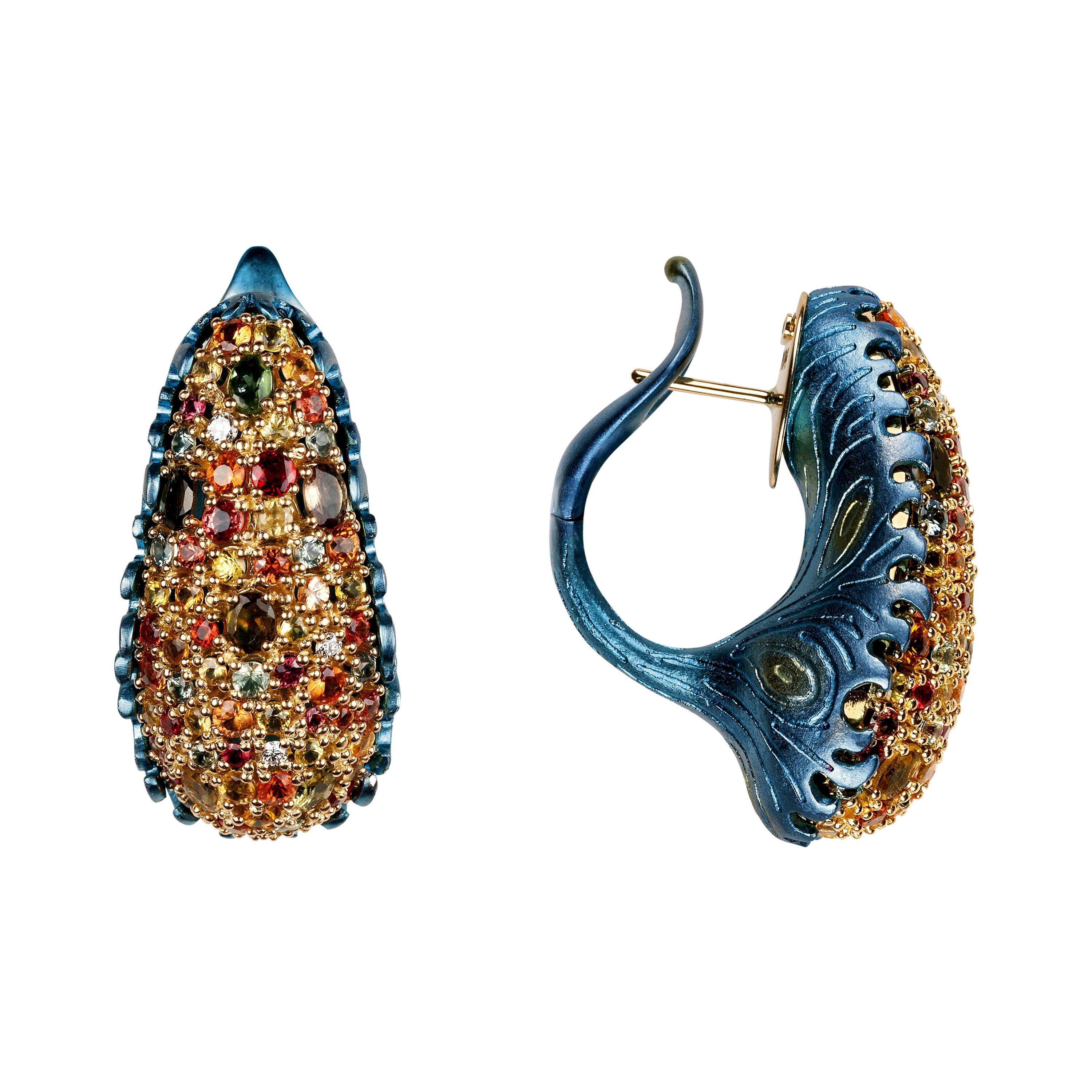 Diamantes Zafiros Turmalinas Oro de 18 Kilates Titanio Pendientes de clip azul en venta