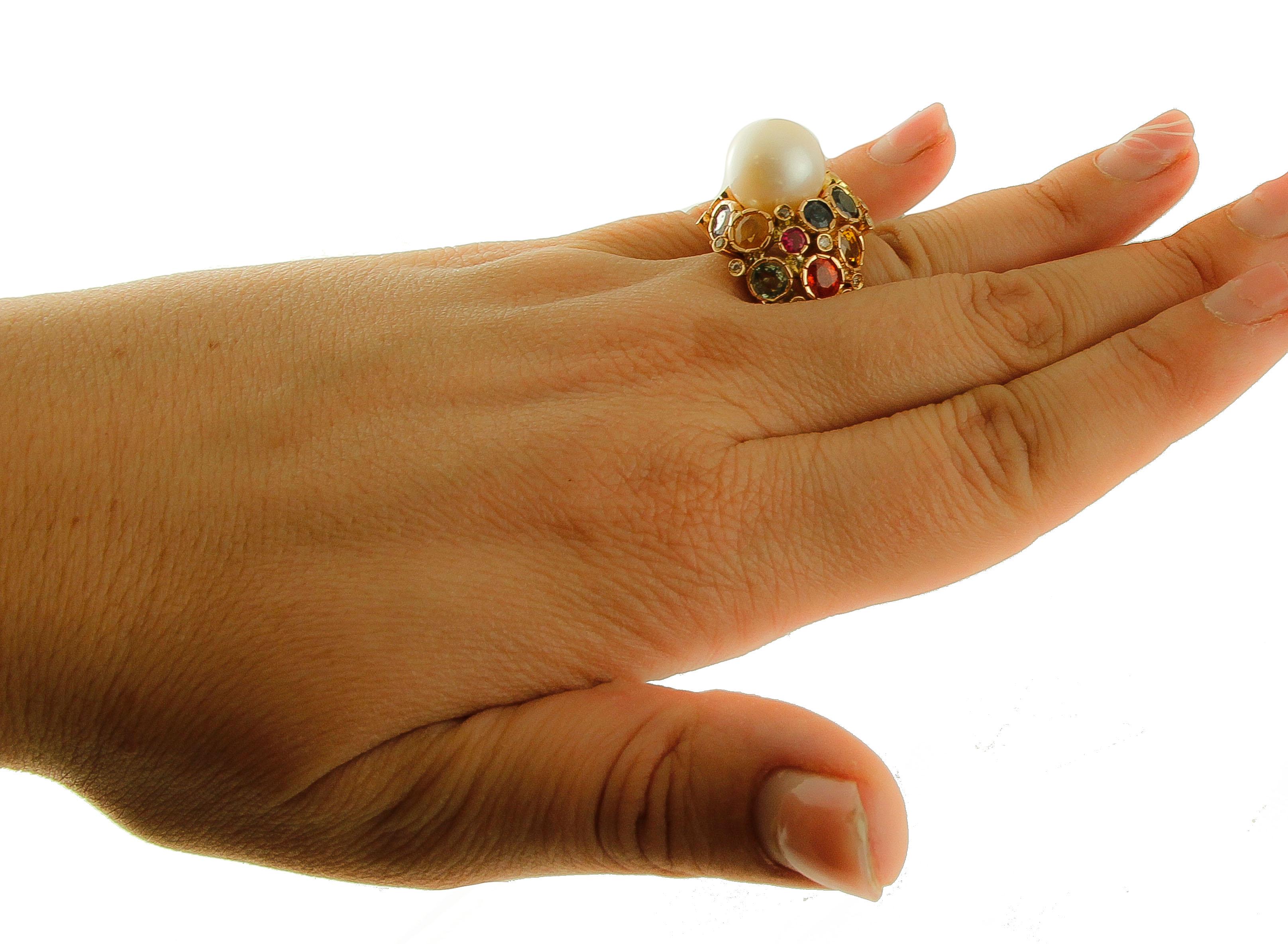 Vintage-Ring aus 14 Karat Gelbgold mit Diamanten, Saphiren, Südseeperlen im Zustand „Gut“ im Angebot in Marcianise, Marcianise (CE)