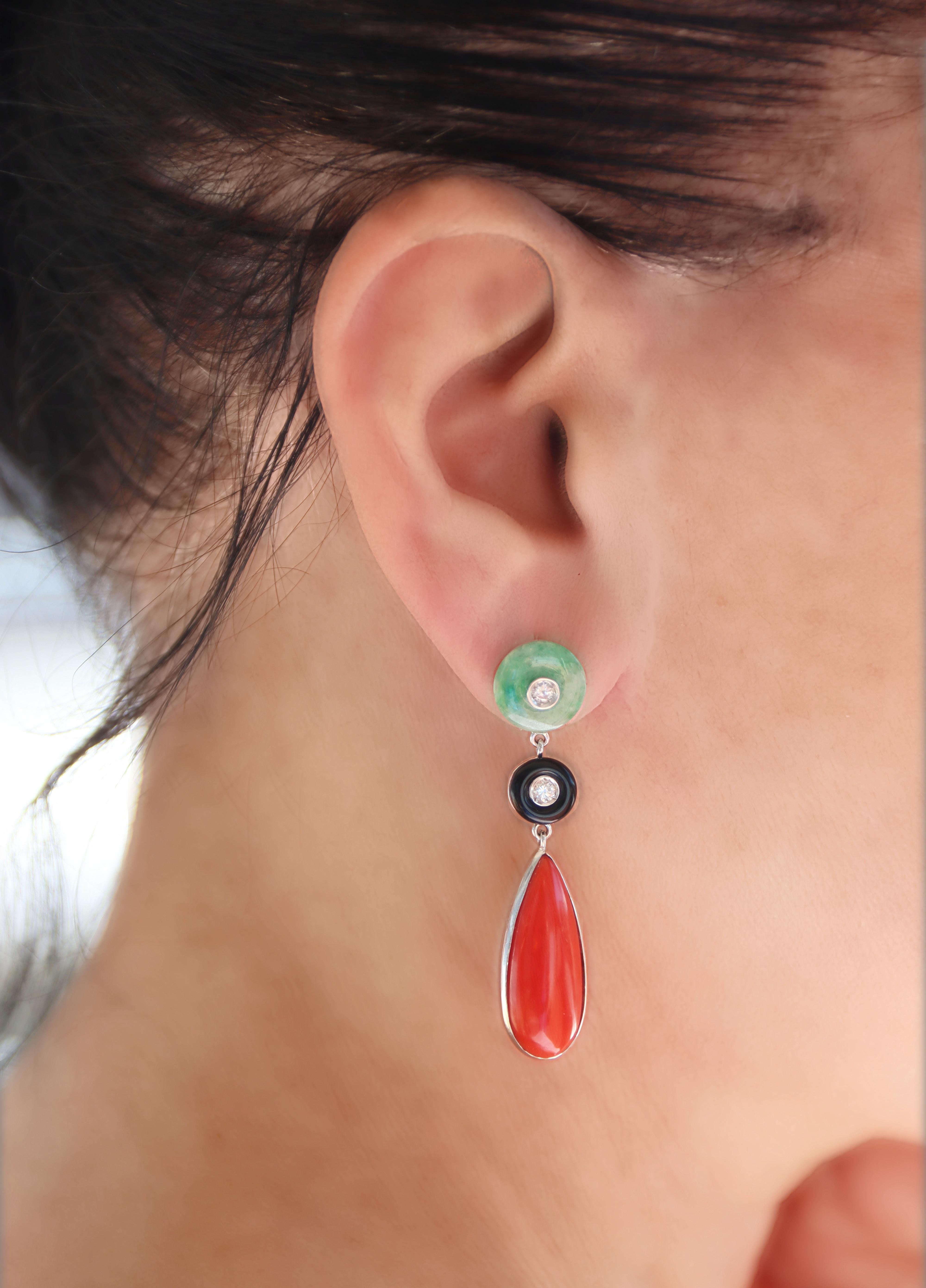 Diamants Boucles d'oreilles pendantes en or blanc 18 carats Jade Onyx Corail de Sardaigne Pour femmes en vente