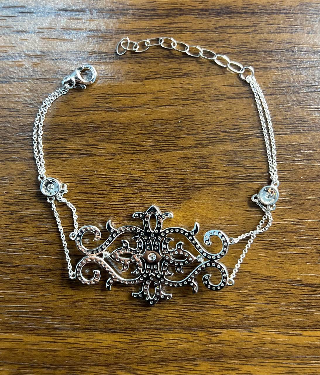 Diamonds Scroll Symbol Motifs Emblem 18K White Gold Statement Chain Bracelet For Sale 2