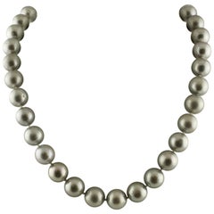 Diamonds Silver Pearls White Gold Clasp Beaded Necklace