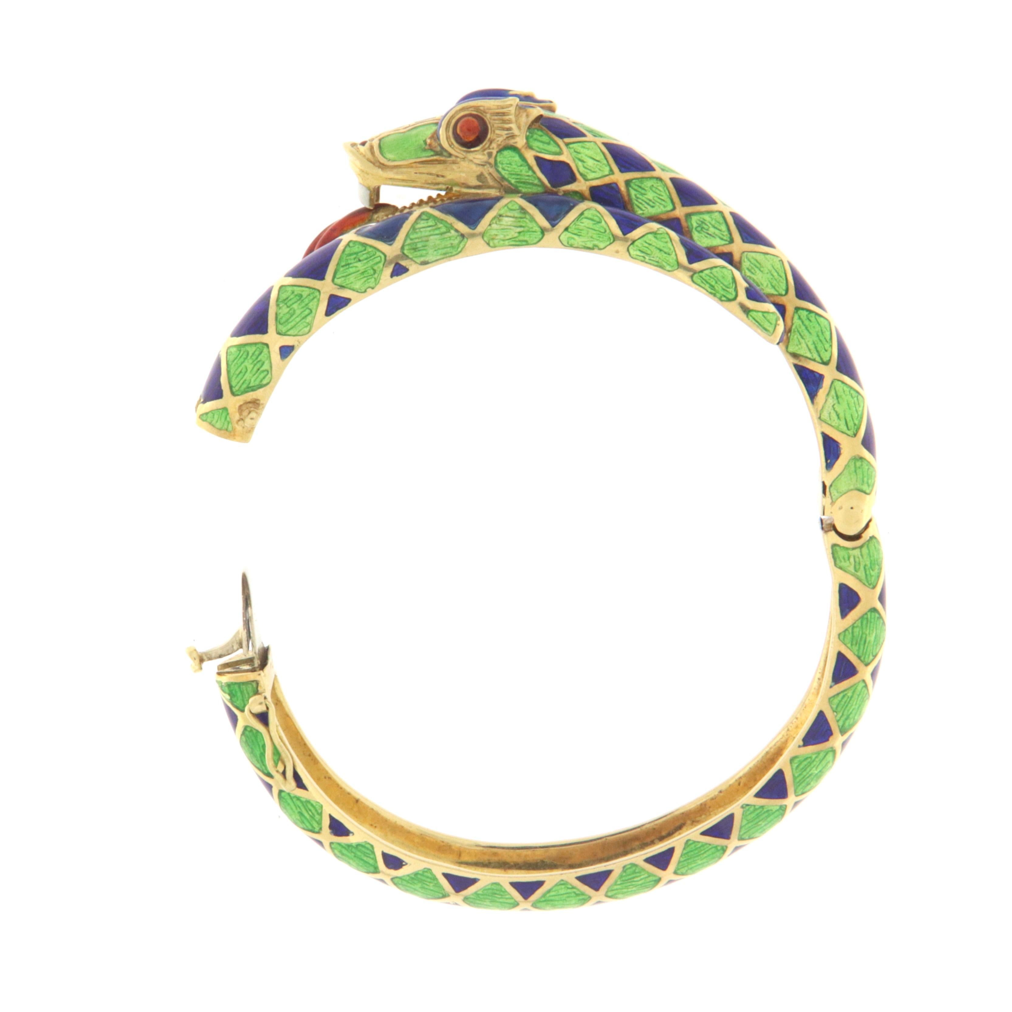 Bracelet jonc serpent en or jaune 18 carats et diamants Neuf - En vente à Marcianise, IT