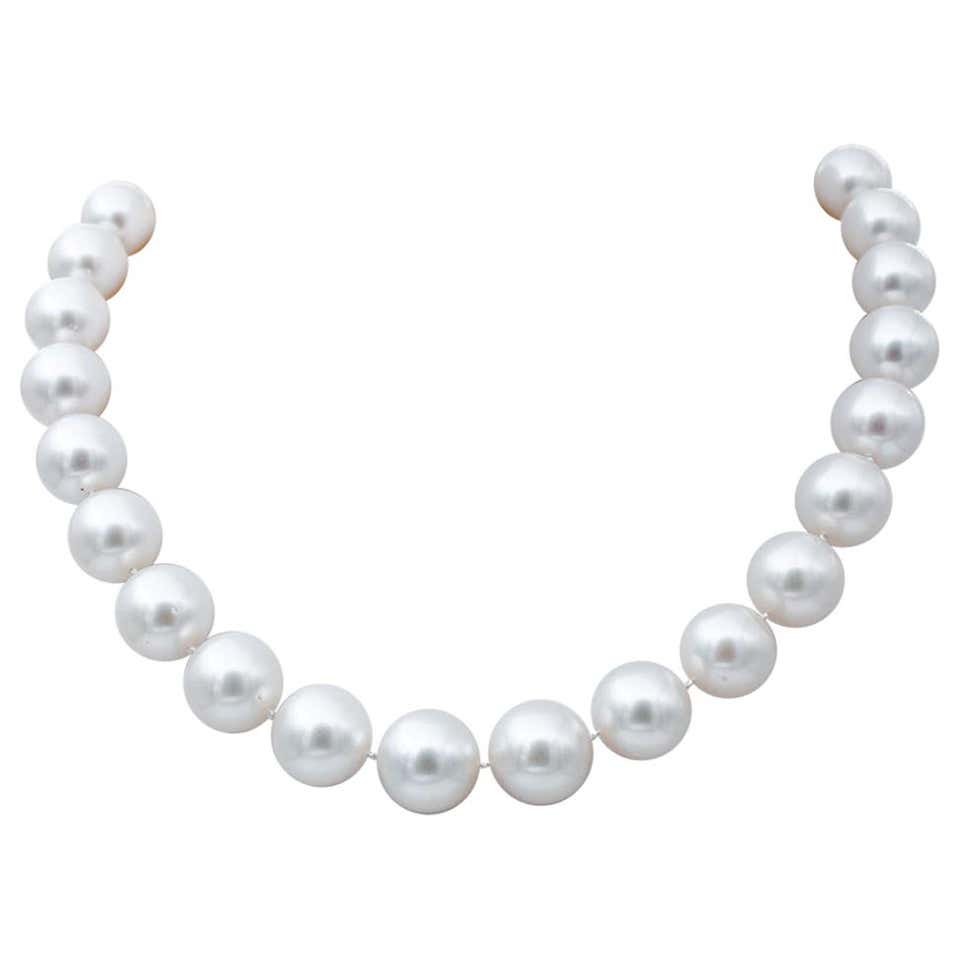 White Diamonds Australian Baroque White Pearls White Gold Beaded ...