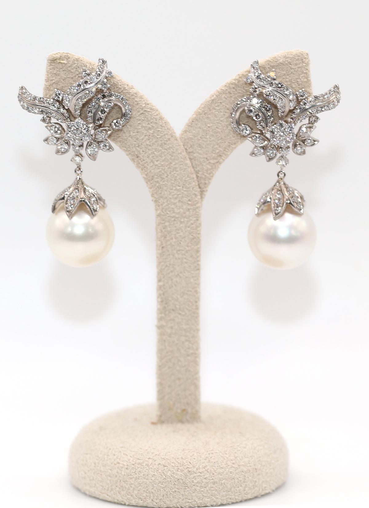 Diamonds South Sea Pearls Day Night Transformer Earrings 18K, 1970 For Sale 3