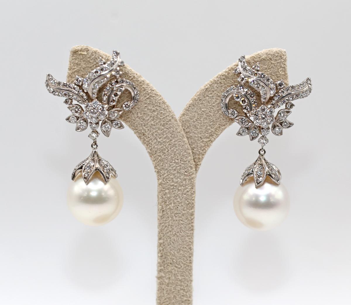 Diamonds South Sea Pearls Day Night Transformer Earrings 18K, 1970 For Sale 4