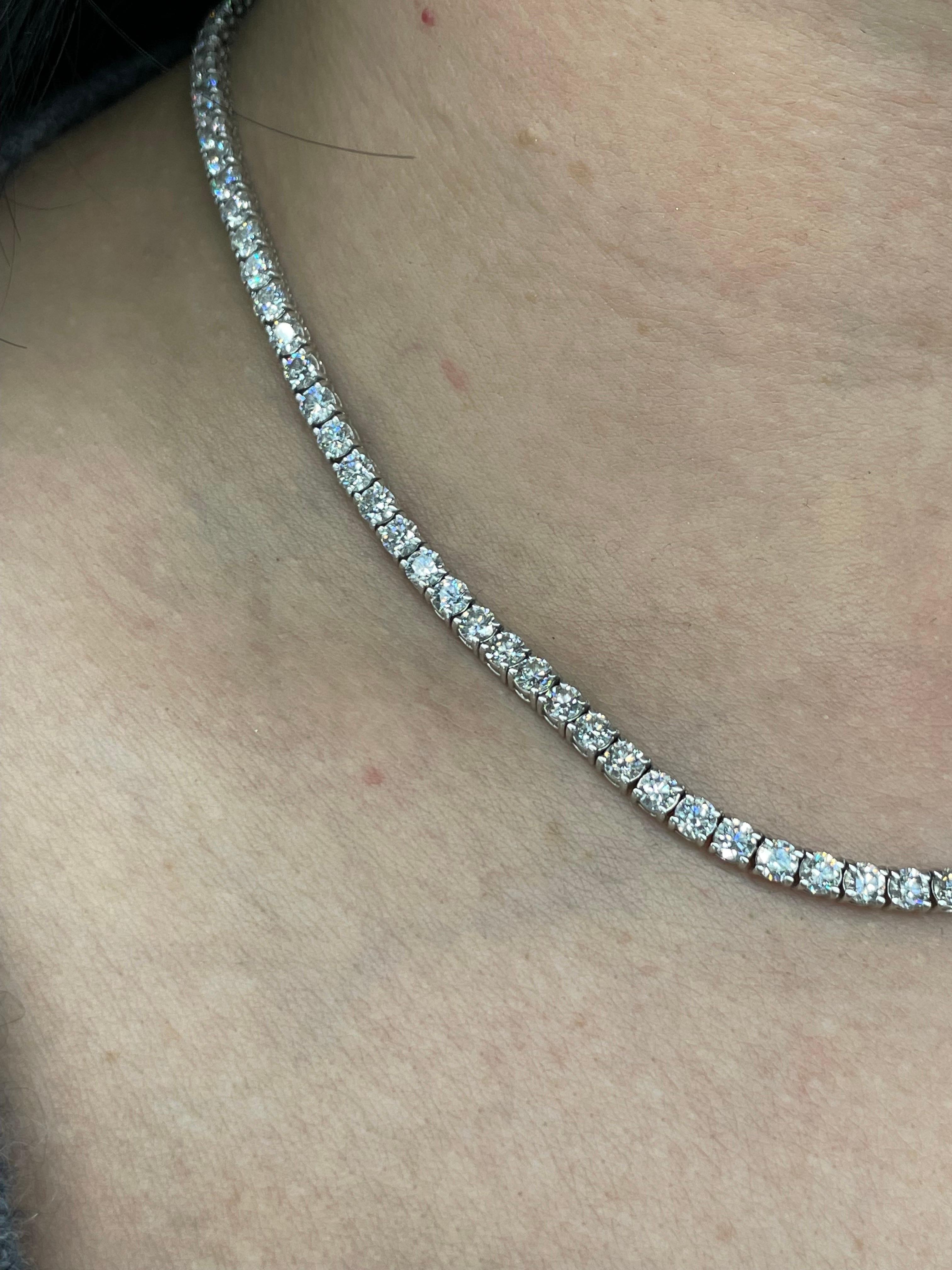 Diamonds Straight Line Necklace 17.25 Carats 14k White Gold 0.15 PTS For Sale 8