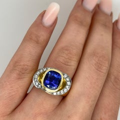 Diamonds & Tanzanite Dress Ring, Set in 18ct Yellow & White Gold