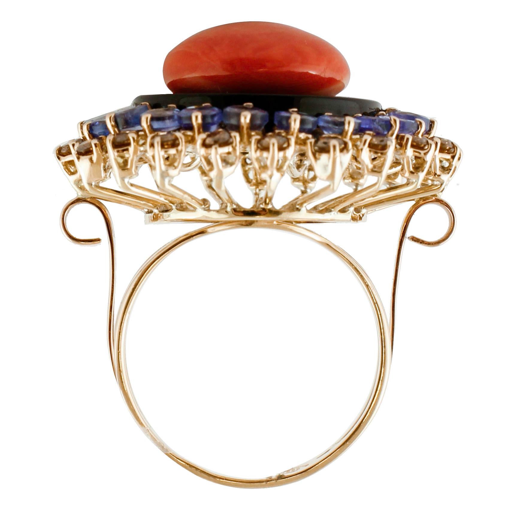 Diamonds, Tanzanites, Coral, Onyx, Rose Gold Cocktail/Fashion Retrò Ring In Good Condition In Marcianise, Marcianise (CE)