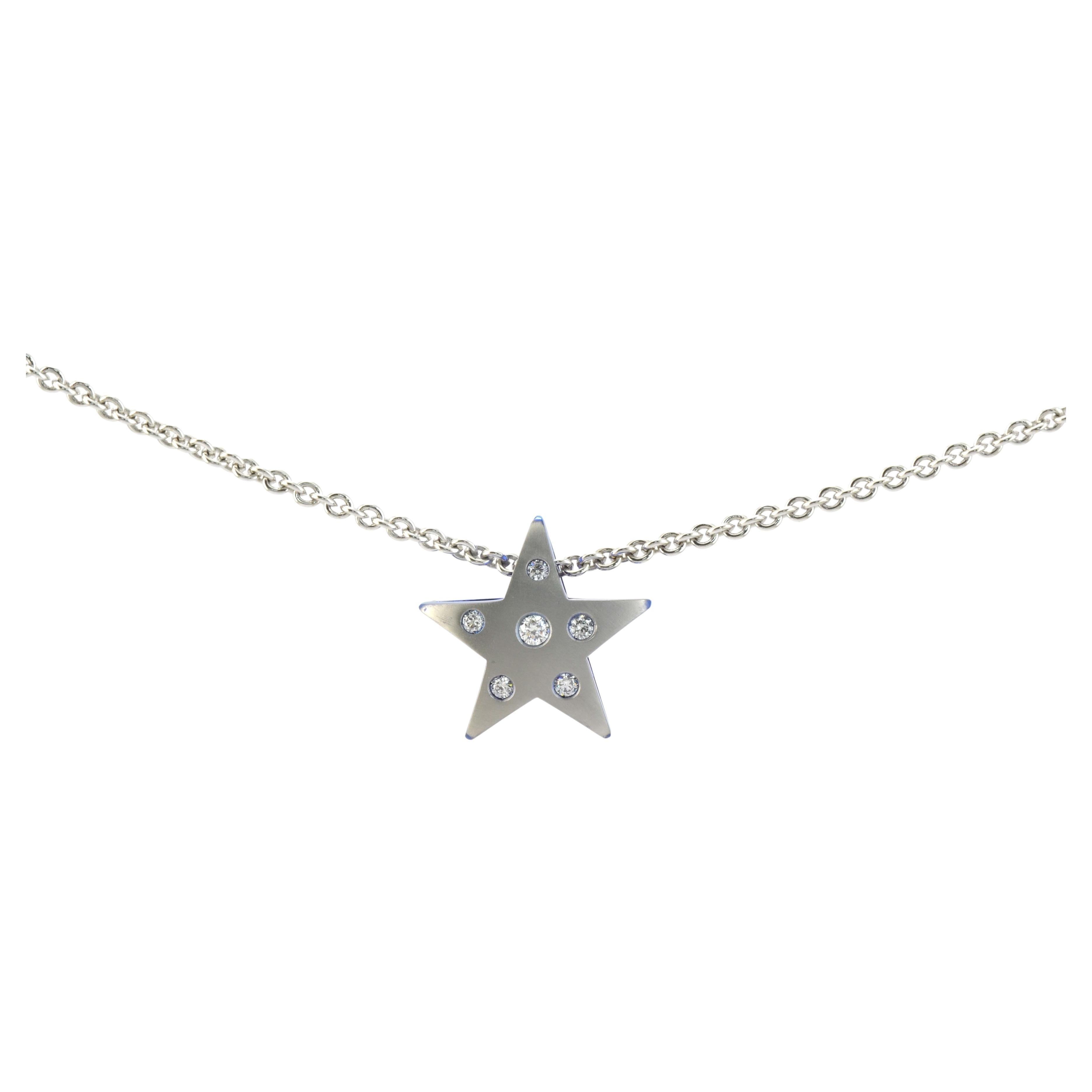 Diamonds Titanium 18 KT White Gold Star Pendant Necklace