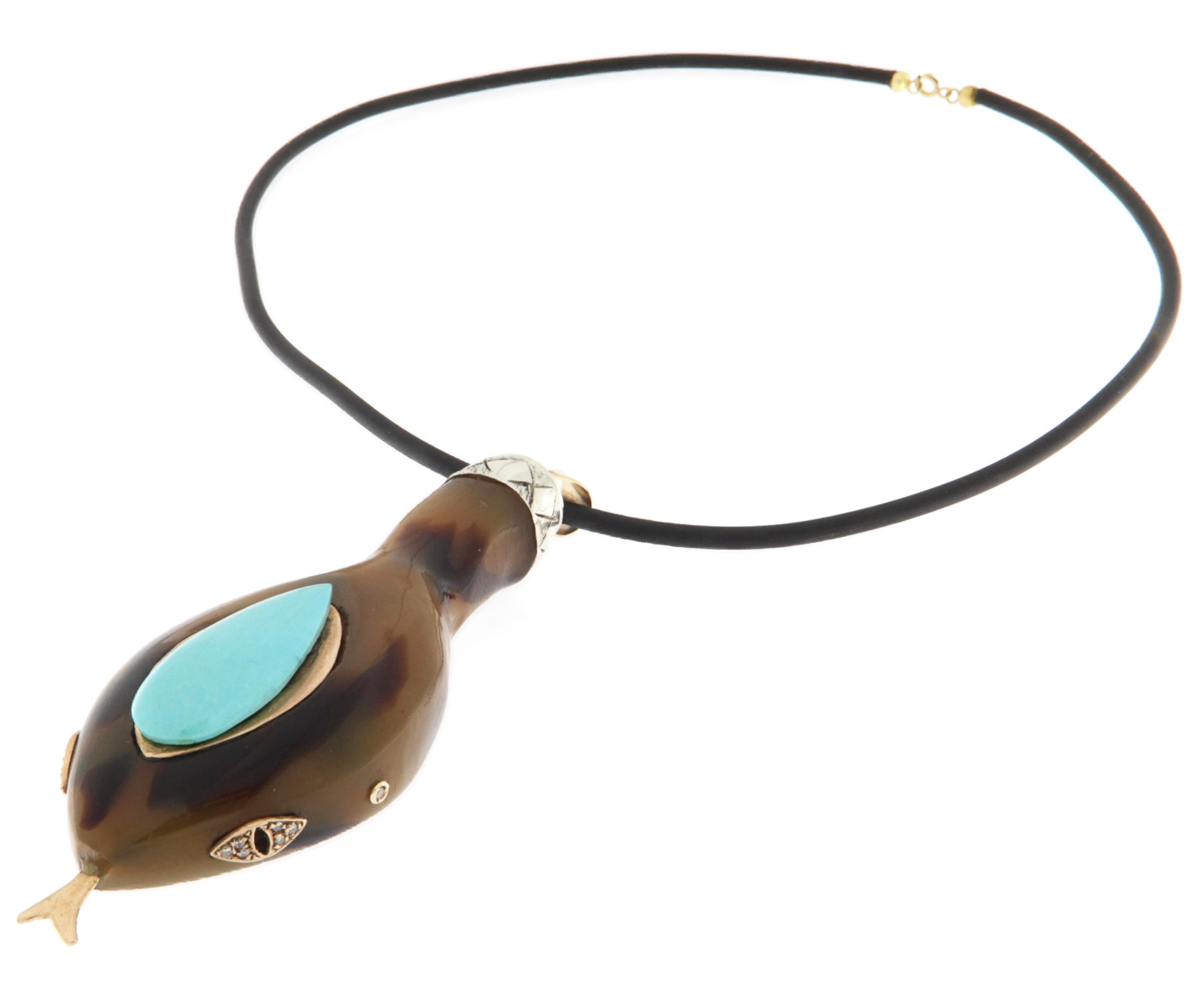 Artisan Collier pendentif serpent en or jaune 9 carats, diamants et turquoise en vente