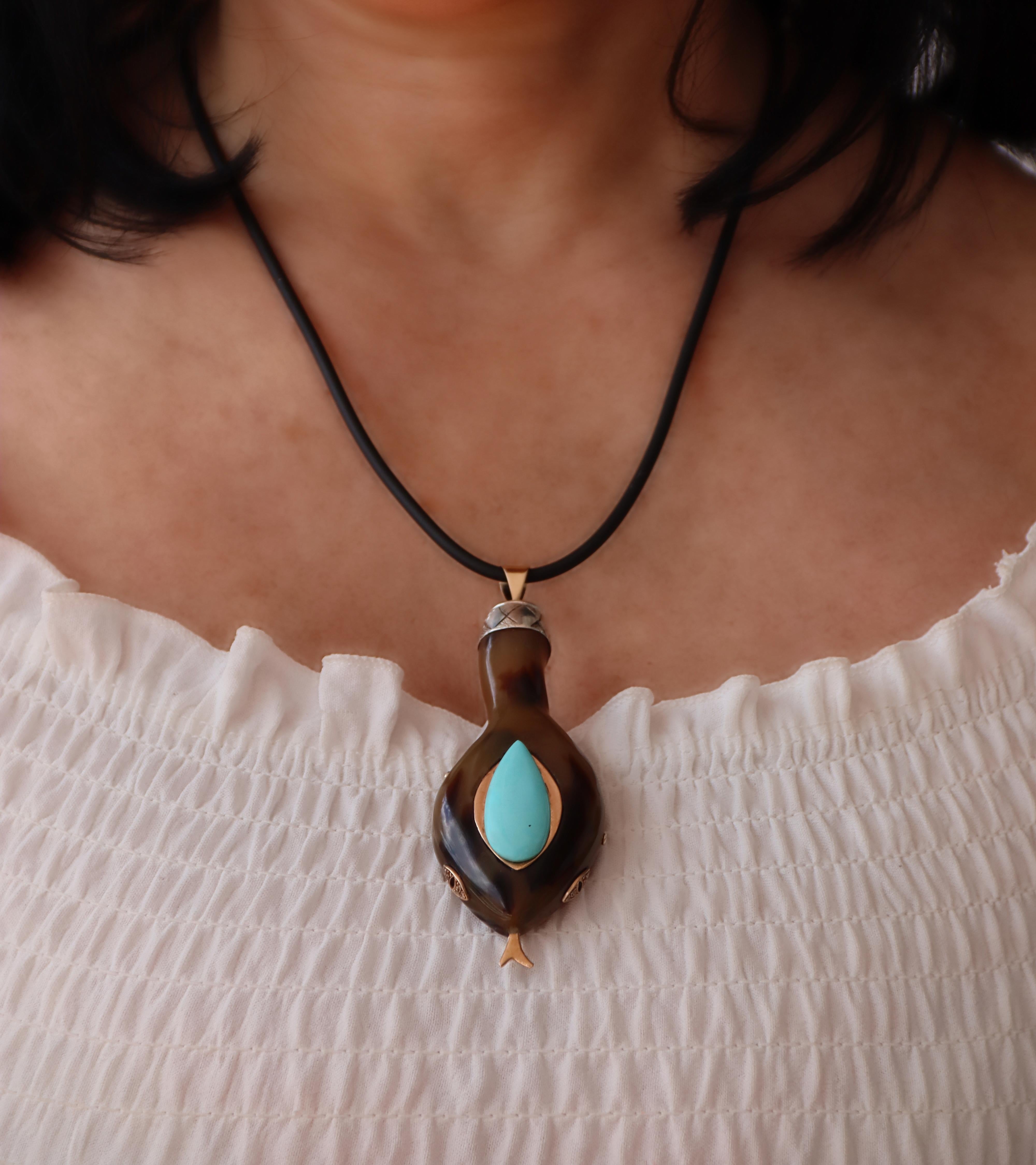 Collier pendentif serpent en or jaune 9 carats, diamants et turquoise en vente 3