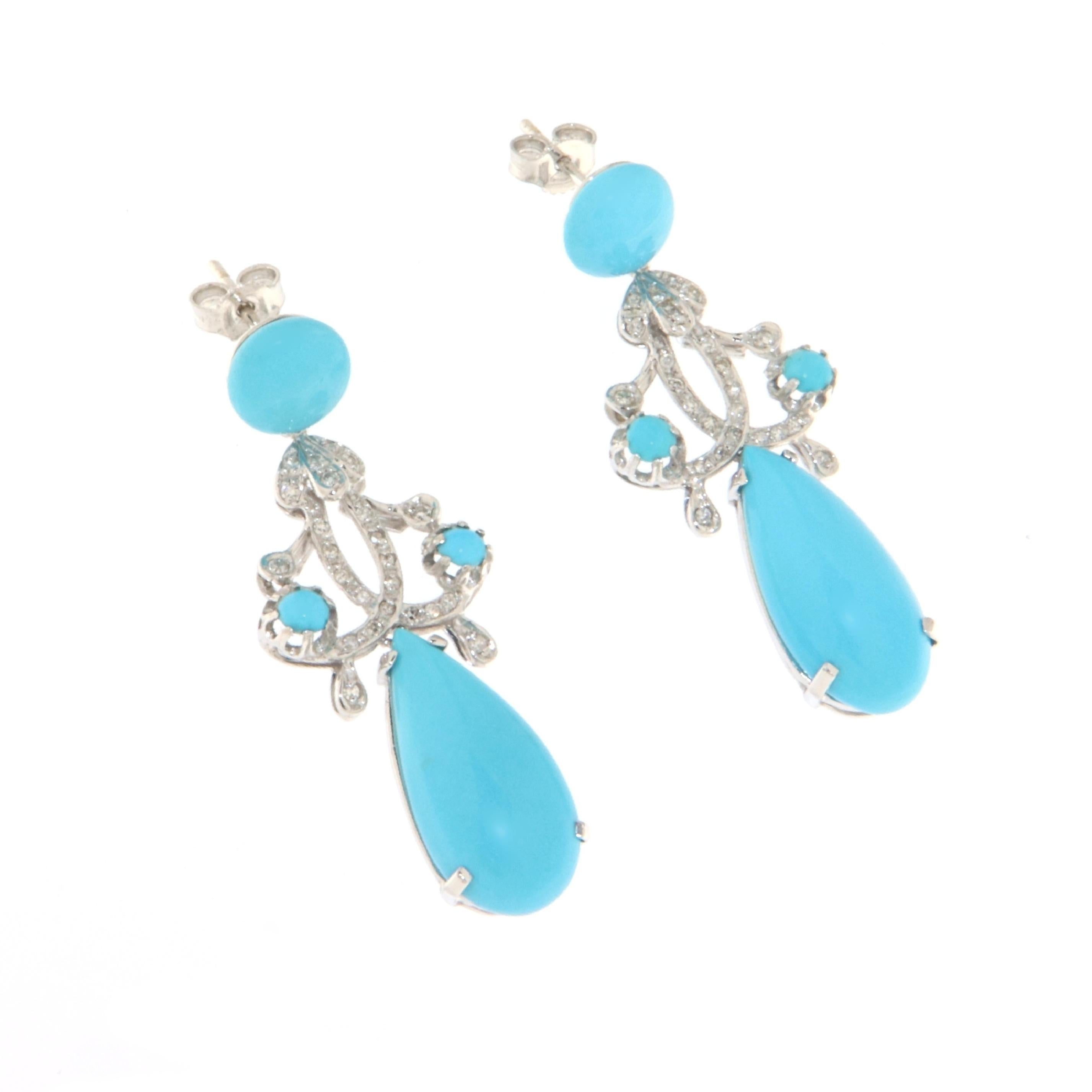 Contemporain Boucles d'oreilles pendantes en or blanc 18 carats avec turquoise et diamants en vente