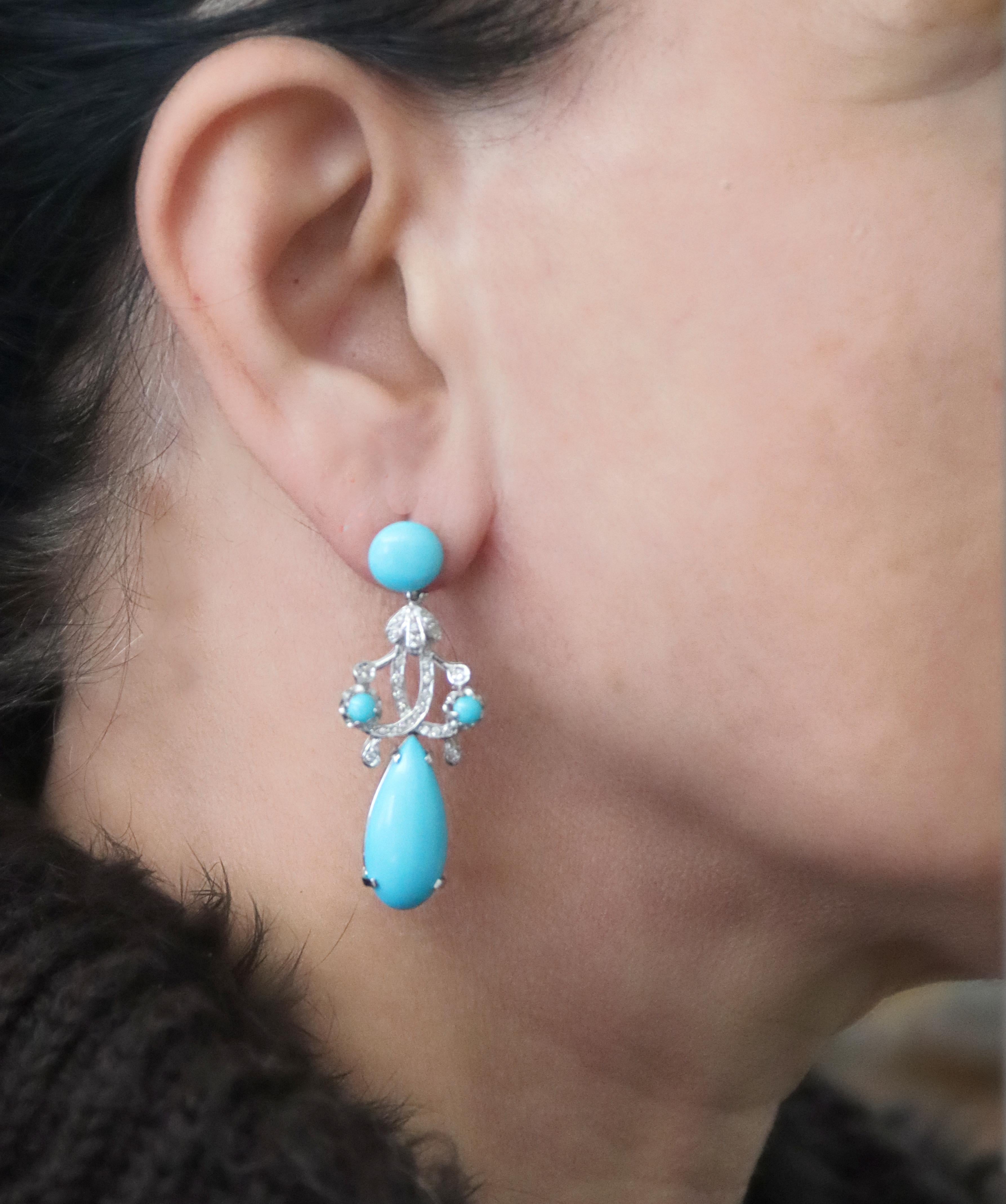 Boucles d'oreilles pendantes en or blanc 18 carats avec turquoise et diamants en vente 1