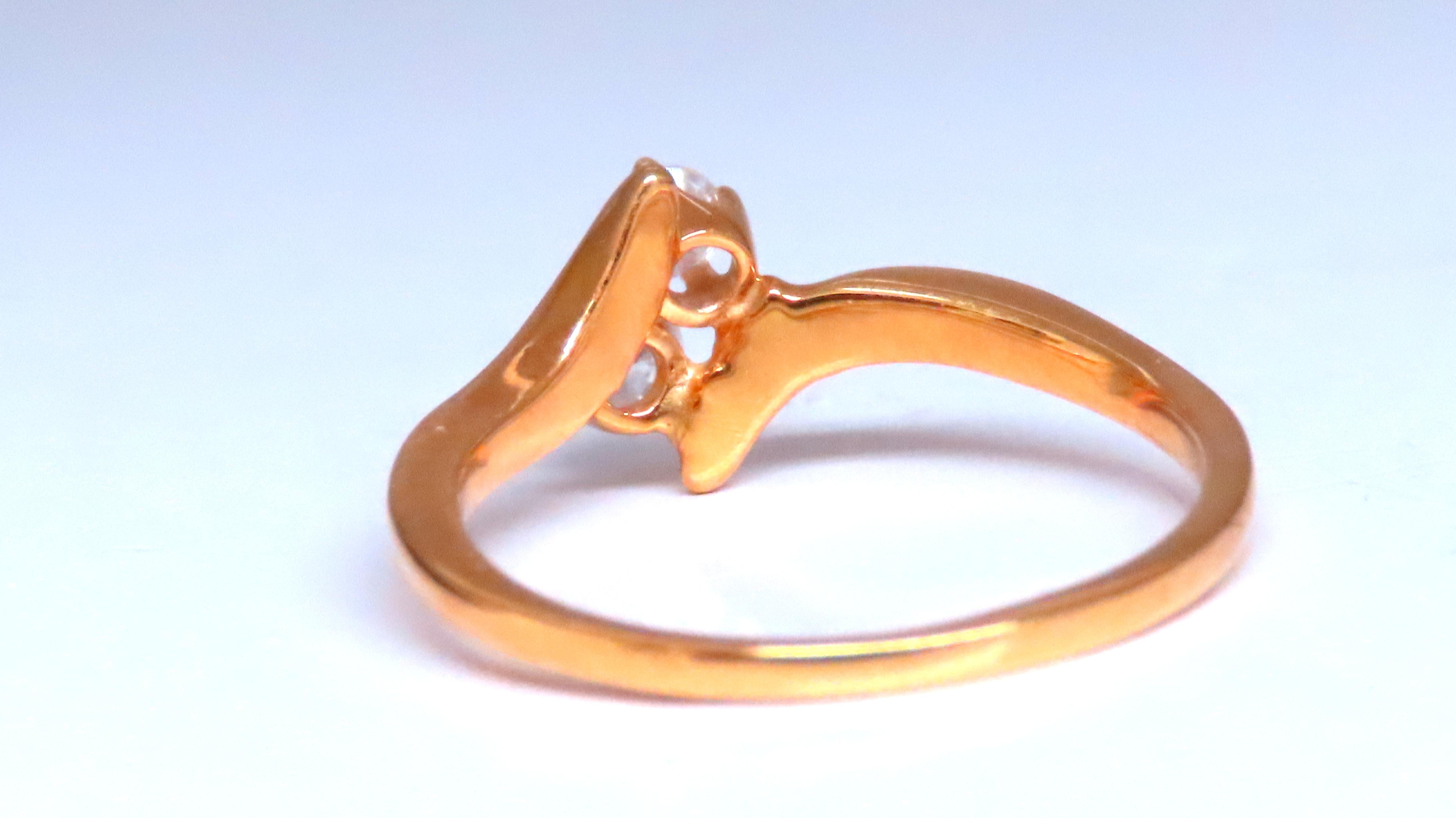 Bague à nœuds jumeaux en or 14 carats avec diamants Réf. 12292 Unisexe en vente