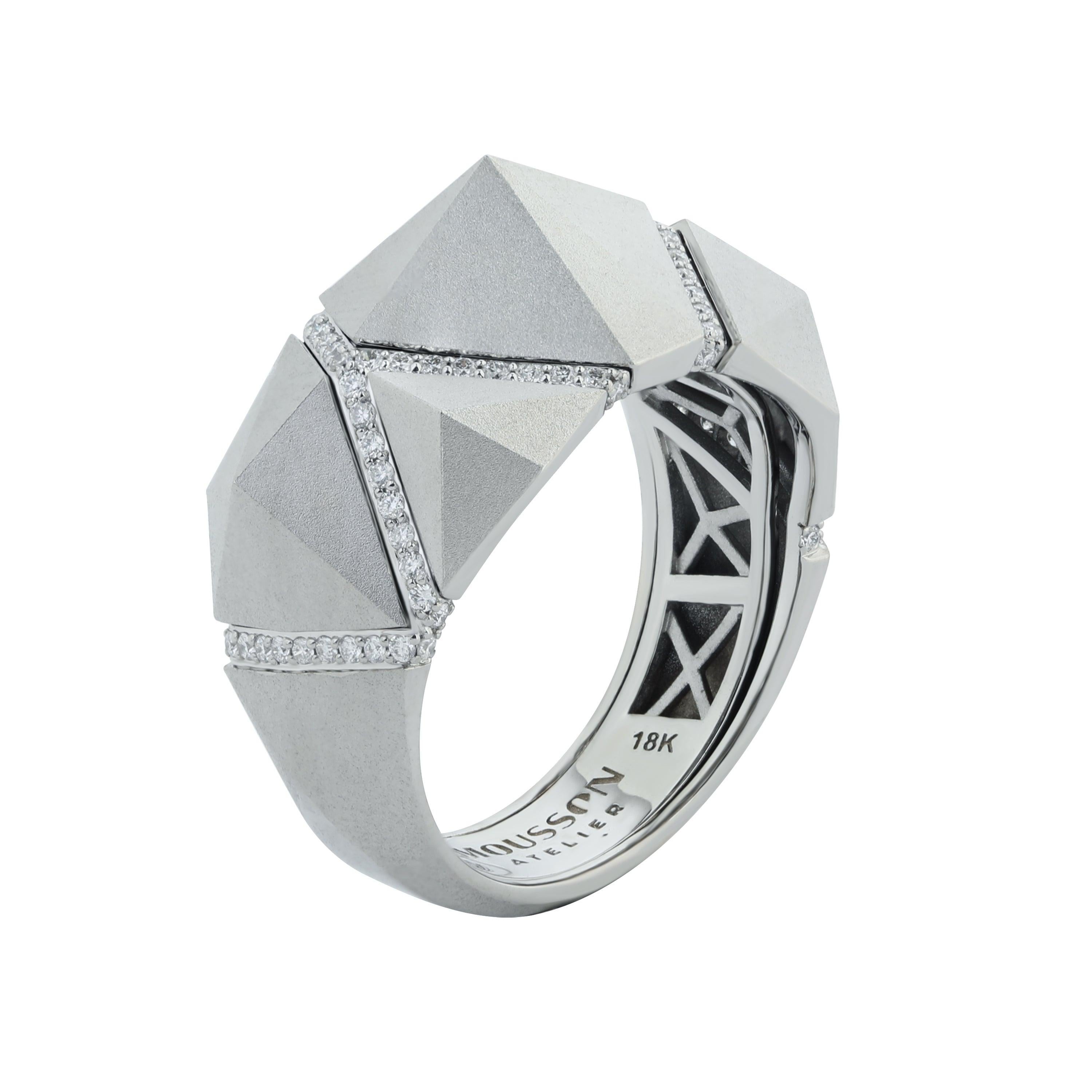 For Sale:  Diamonds White 18 Karat Matte Gold Geometry Small Ring 2