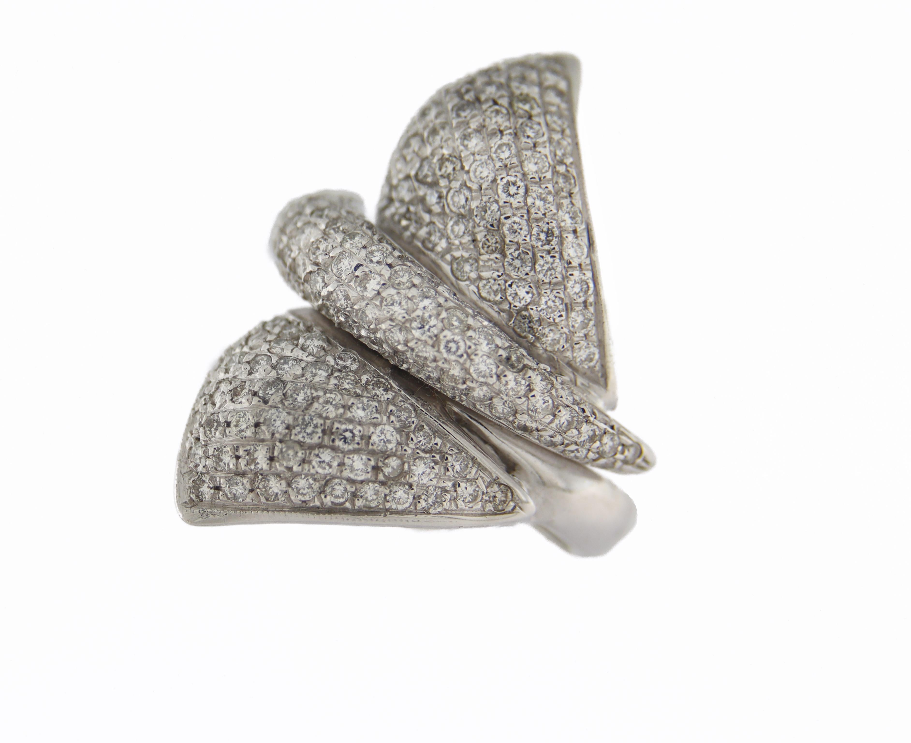 Diamonds White Gold 18 Karat Cocktail Rings For Sale 4