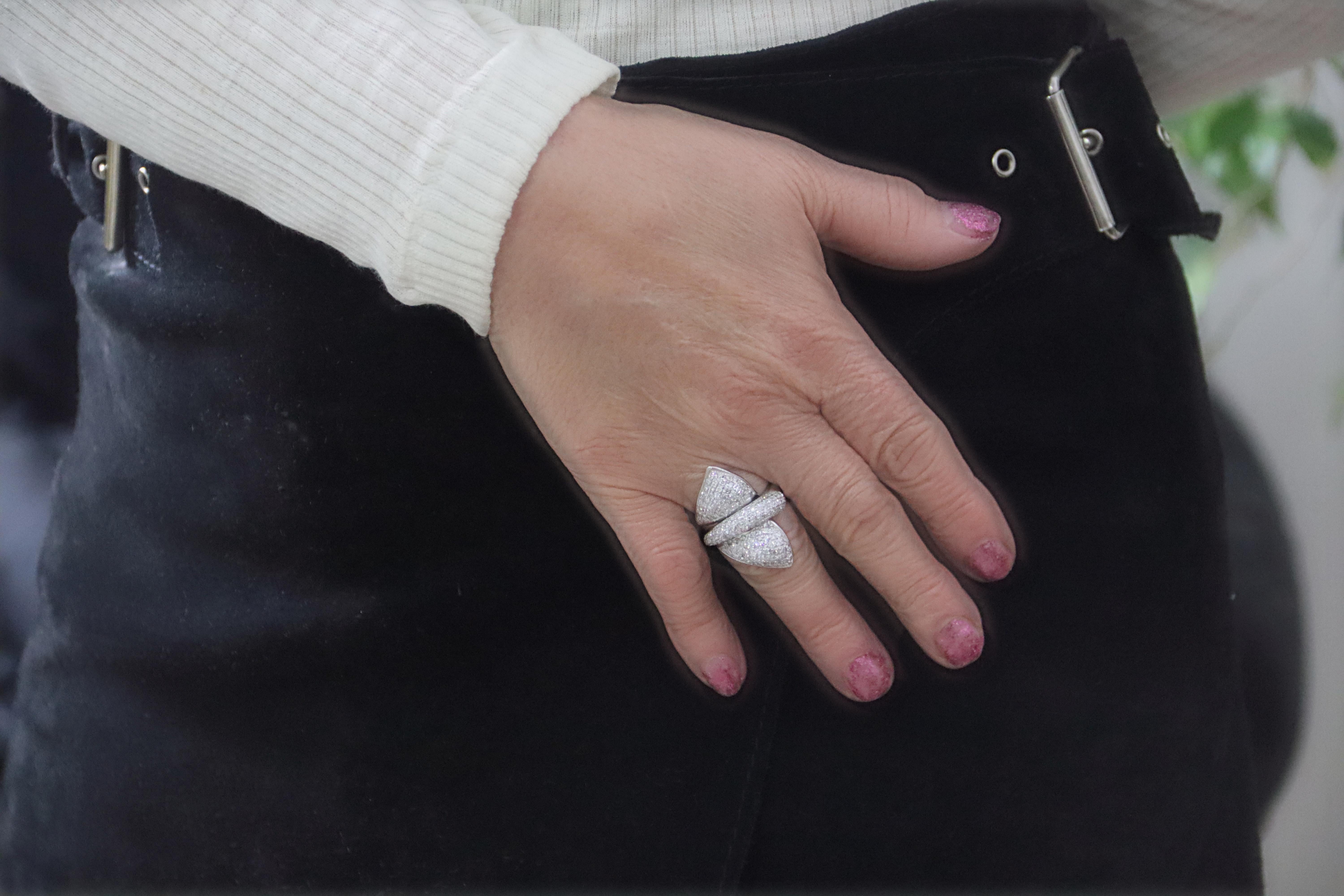 Diamonds White Gold 18 Karat Cocktail Rings For Sale 1