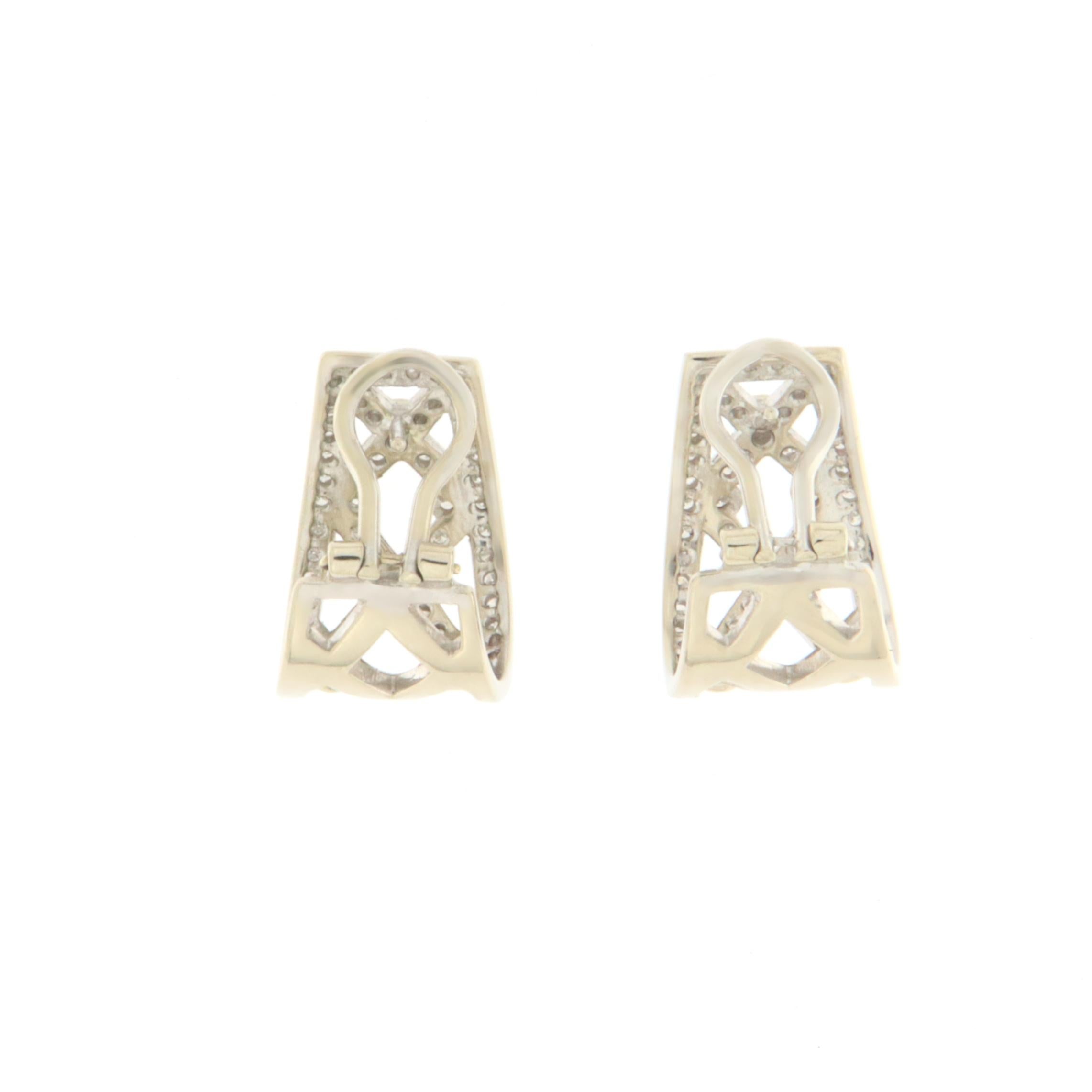 Contemporary Diamonds White Gold 18 Karat Stud Earring For Sale