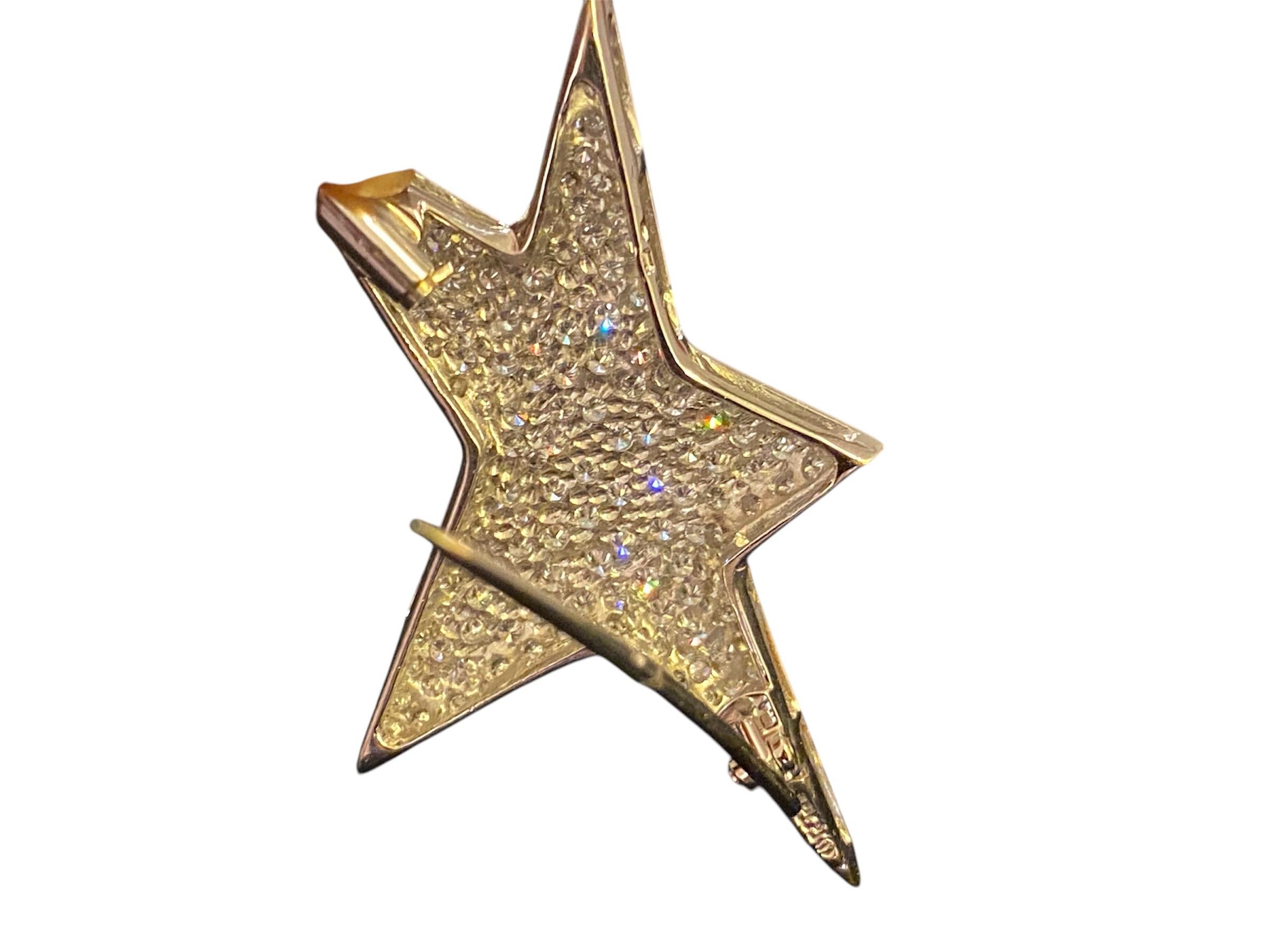 Women's or Men's Diamonds White Gold Brooch For Sale
