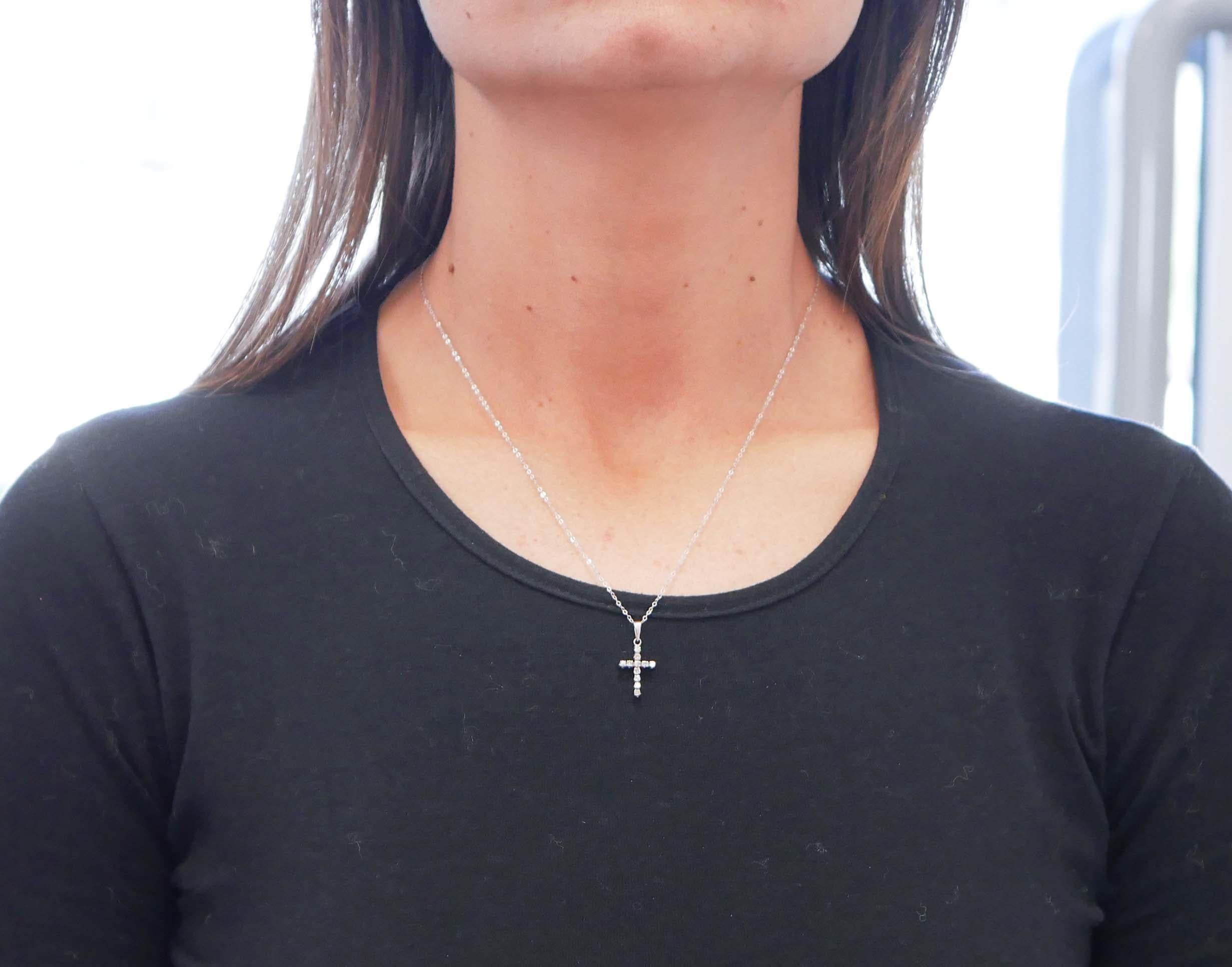 Diamanten, Weißgold Kreuz-Anhänger-Halskette im Zustand „Gut“ im Angebot in Marcianise, Marcianise (CE)