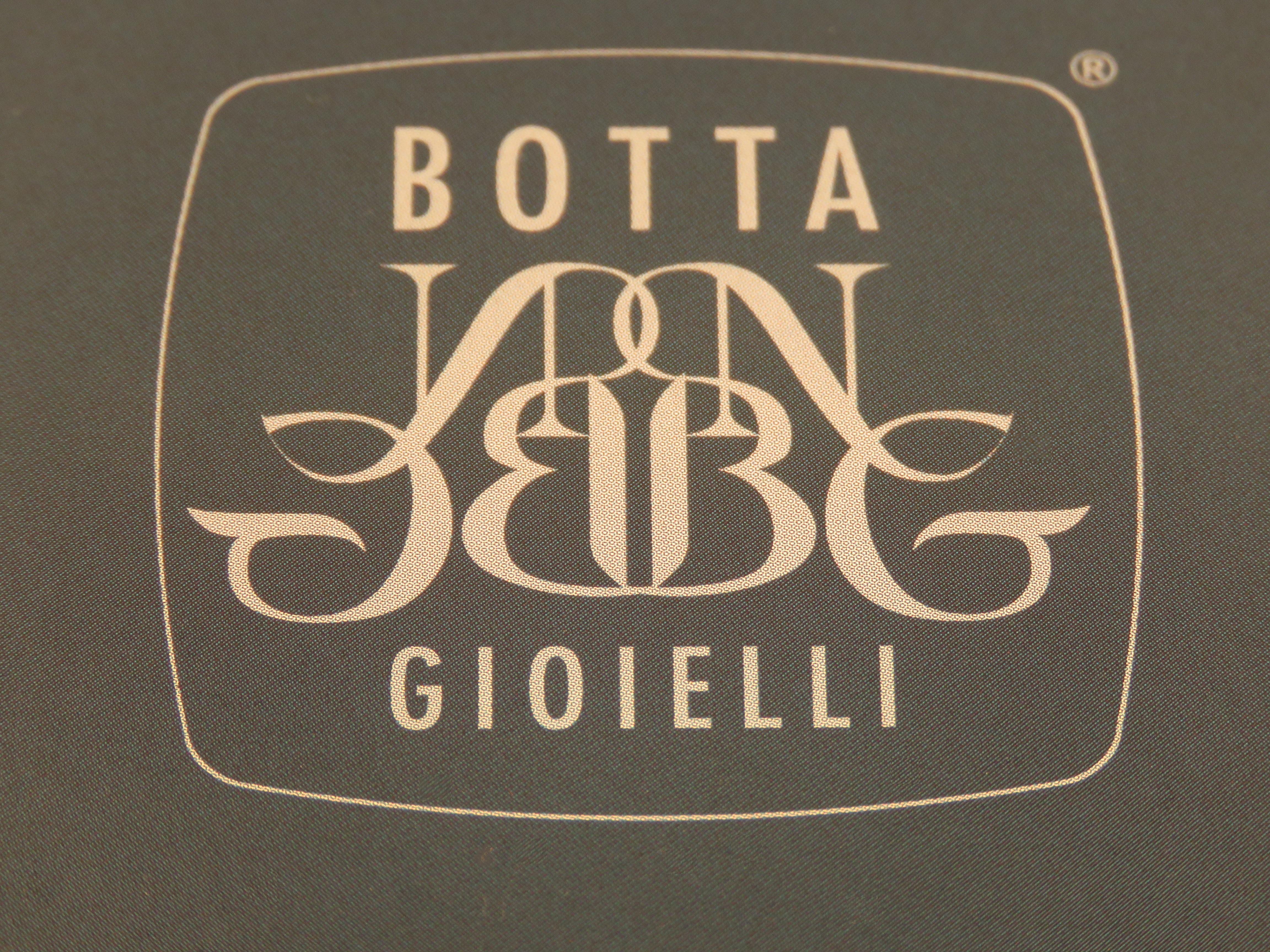 Diamonds White Gold Necklace Handcrafted in Italy by Botta Gioielli 1