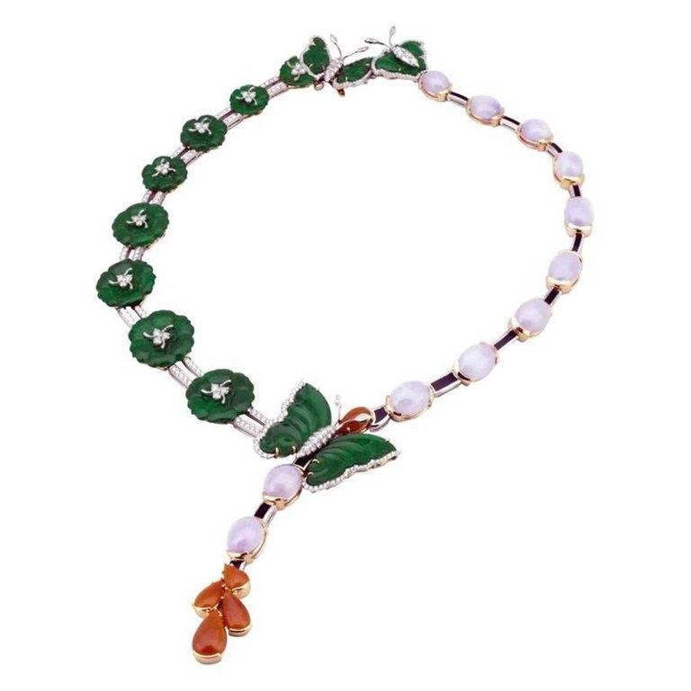 Diamonds with Yellow and White Gold Three Jade Necklace by John Landrum Bryant In New Condition For Sale In New York, NY