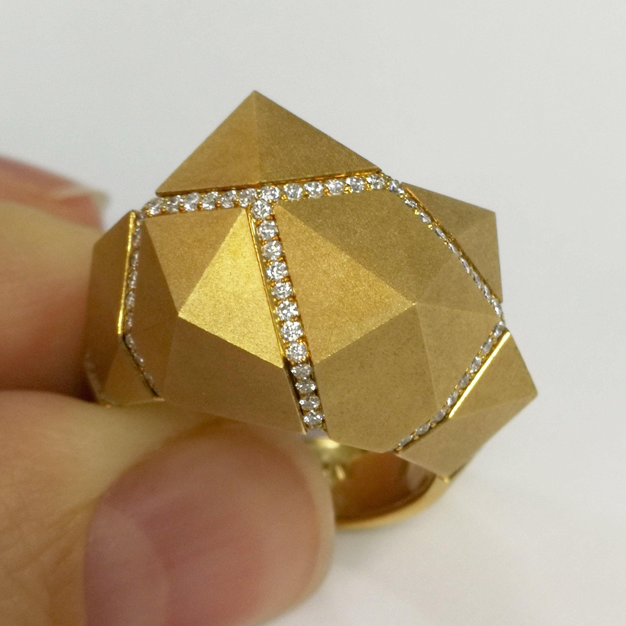 For Sale:  Diamonds Yellow 18 Karat Matte Gold Geometry Ring 4