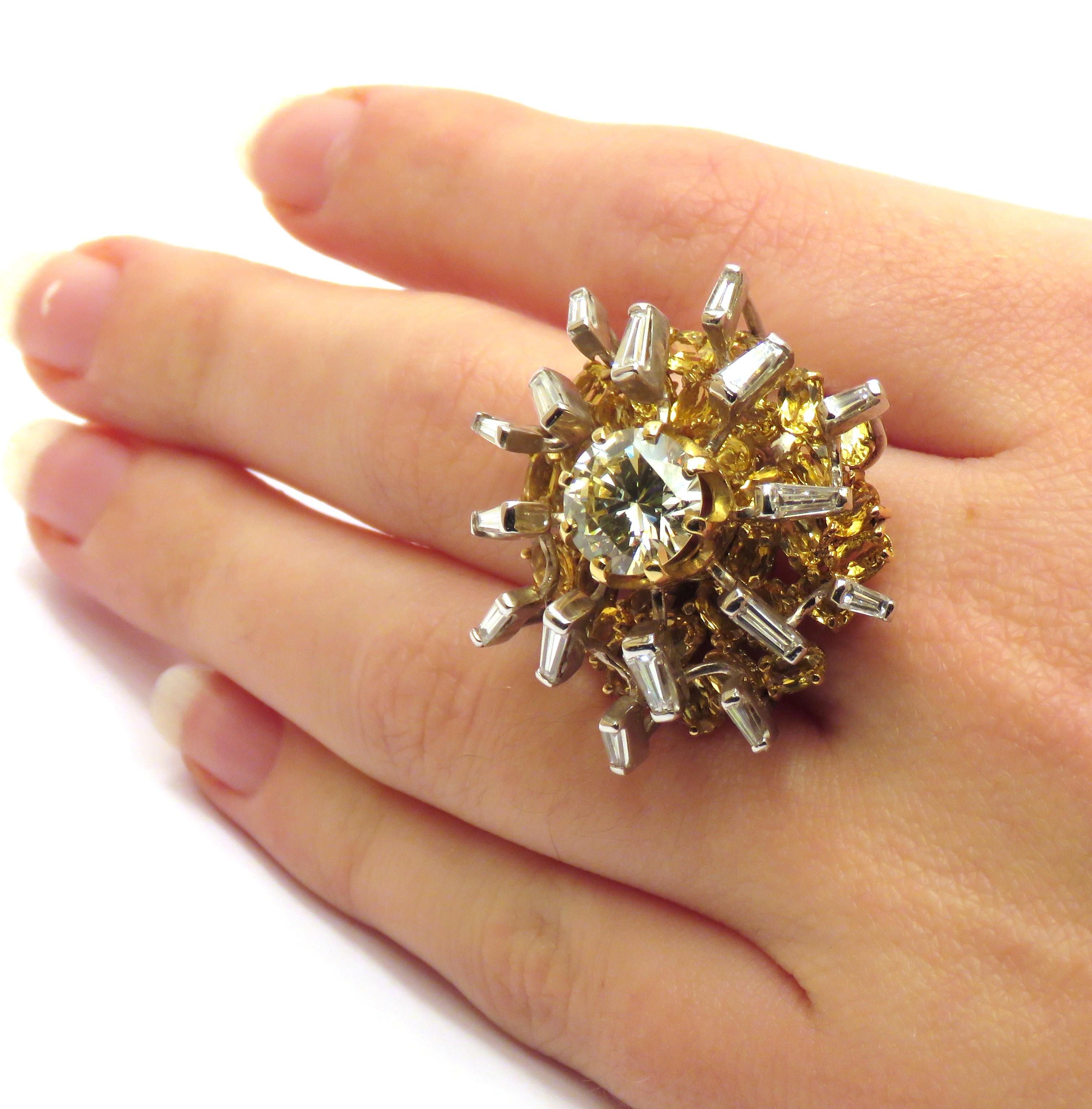 Contemporain Bague cocktail en or blanc 18 carats, diamants et béryls jaunes, fabriquée à la main en Italie en vente
