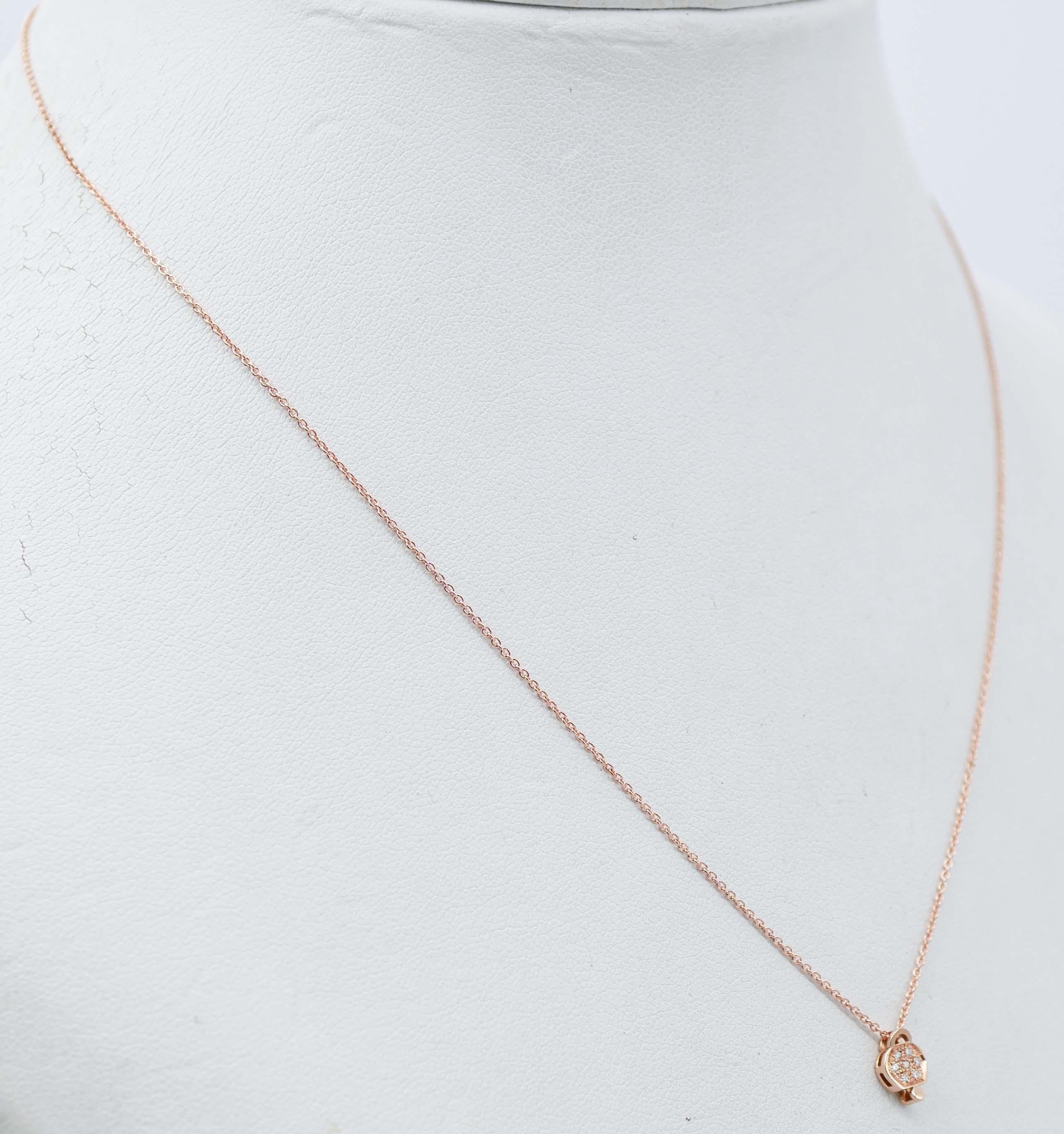 Moderne Collier pendentif clochette en or rose 18 carats, diamants en vente