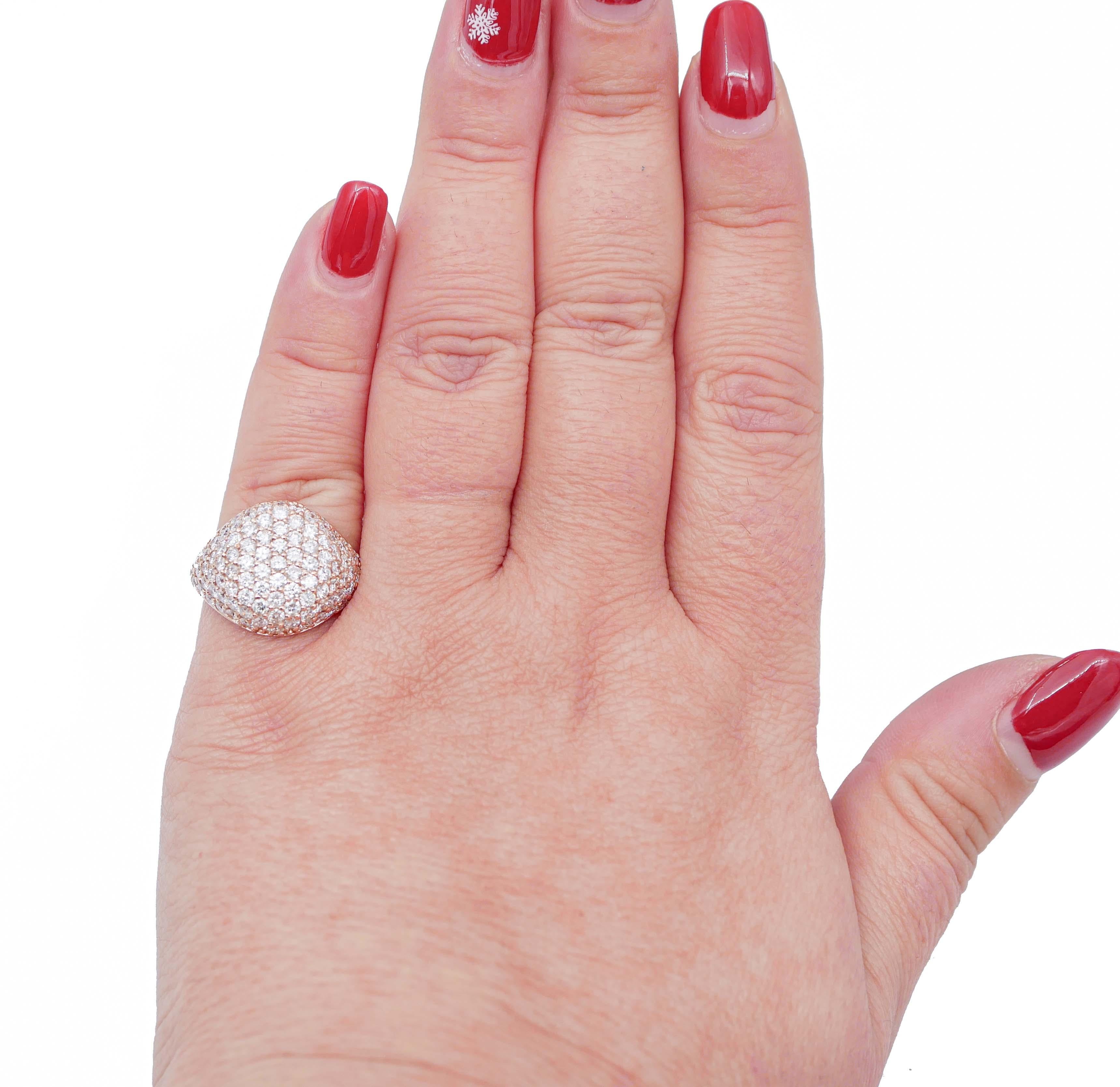 Moderner Ring aus 18 Karat Roségold mit Diamanten im Zustand „Neu“ in Marcianise, Marcianise (CE)