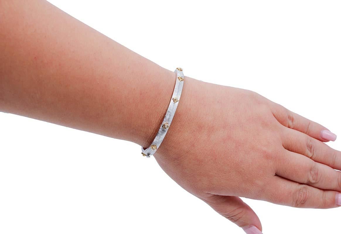 Diamonds, 18 Karat White and Yellow Gold Bracelet In Good Condition For Sale In Marcianise, Marcianise (CE)
