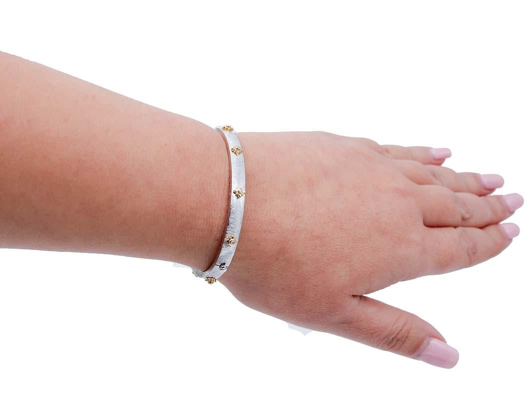 Women's or Men's Diamonds, 18 Karat White and Yellow Gold Bracelet For Sale