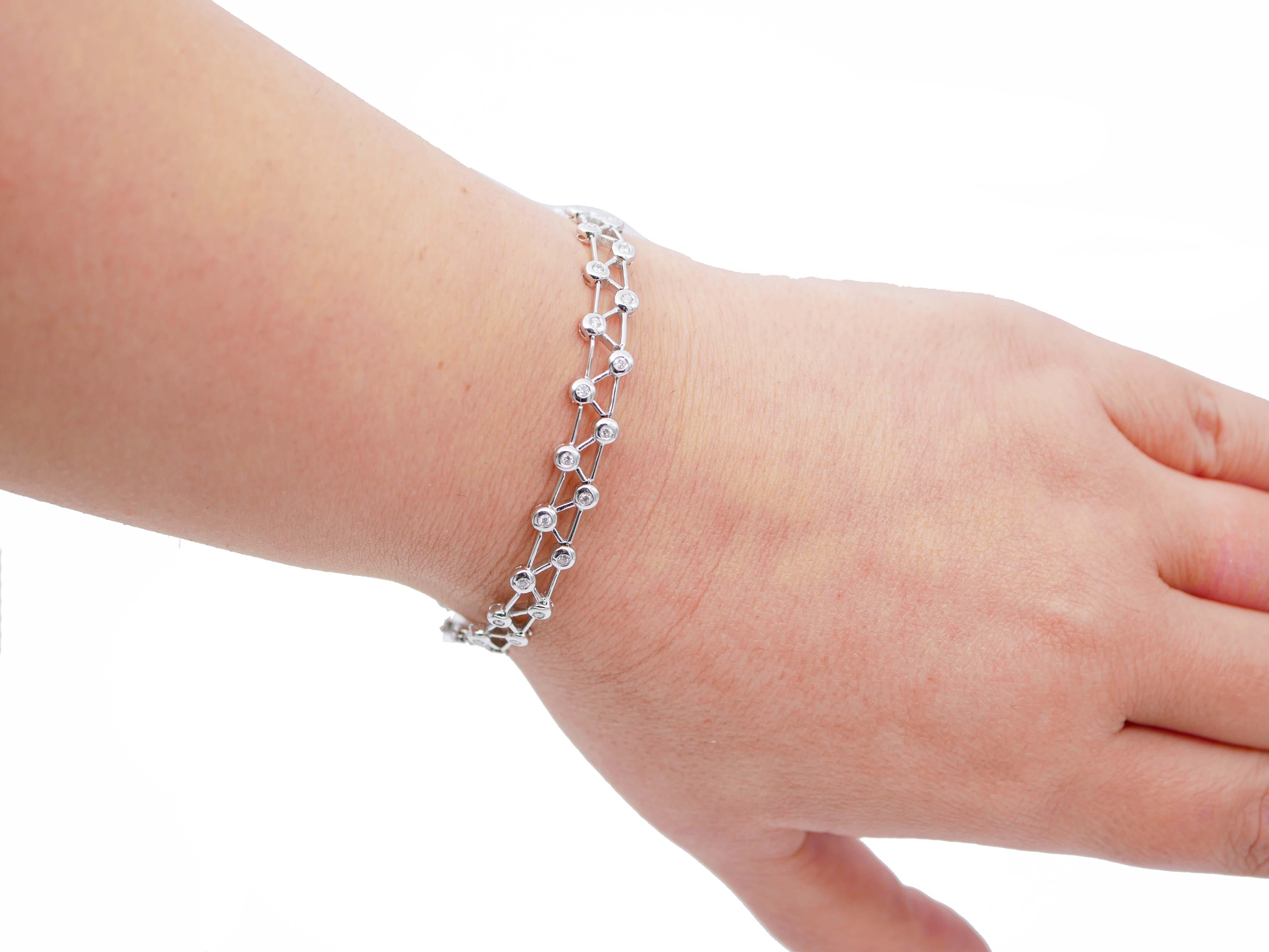 Brilliant Cut Diamonds, 18 Karat White Gold Bracelet