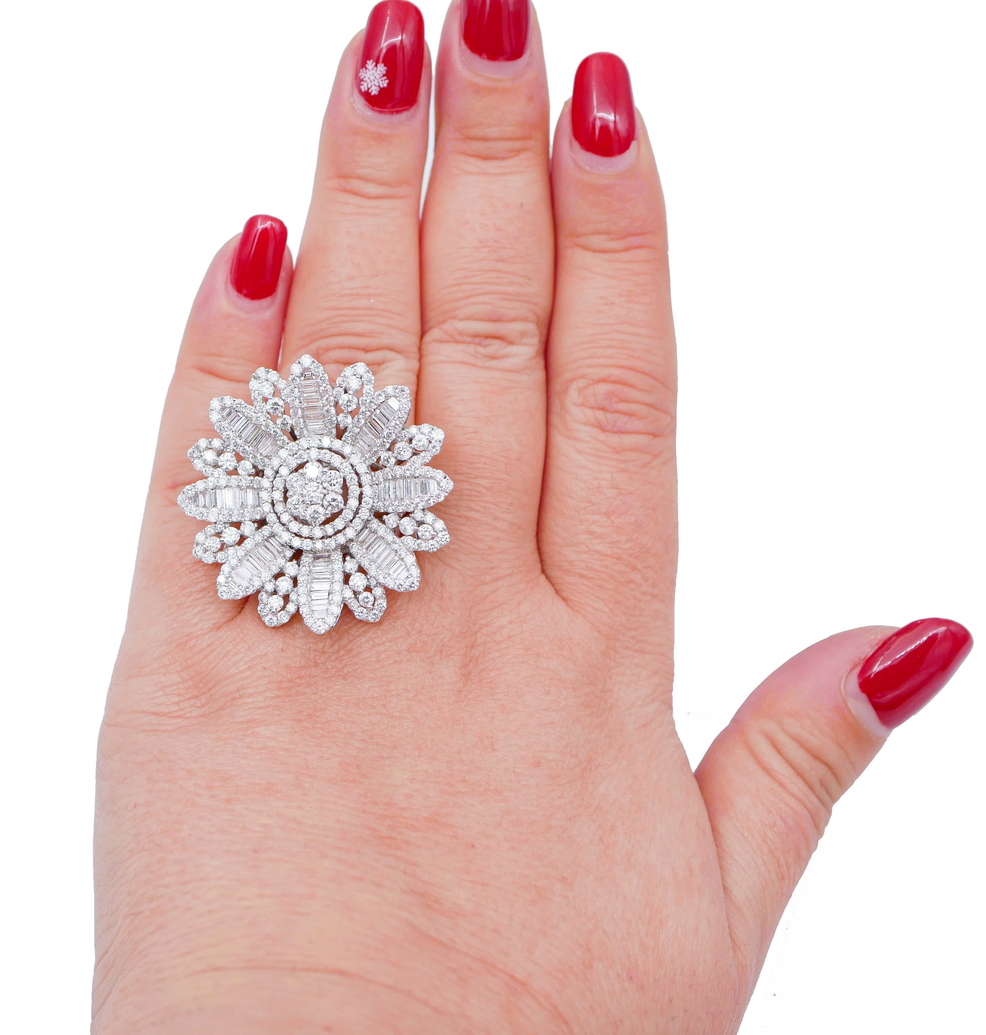 Mixed Cut Diamonds, 18 Karat White Gold Flower Ring For Sale