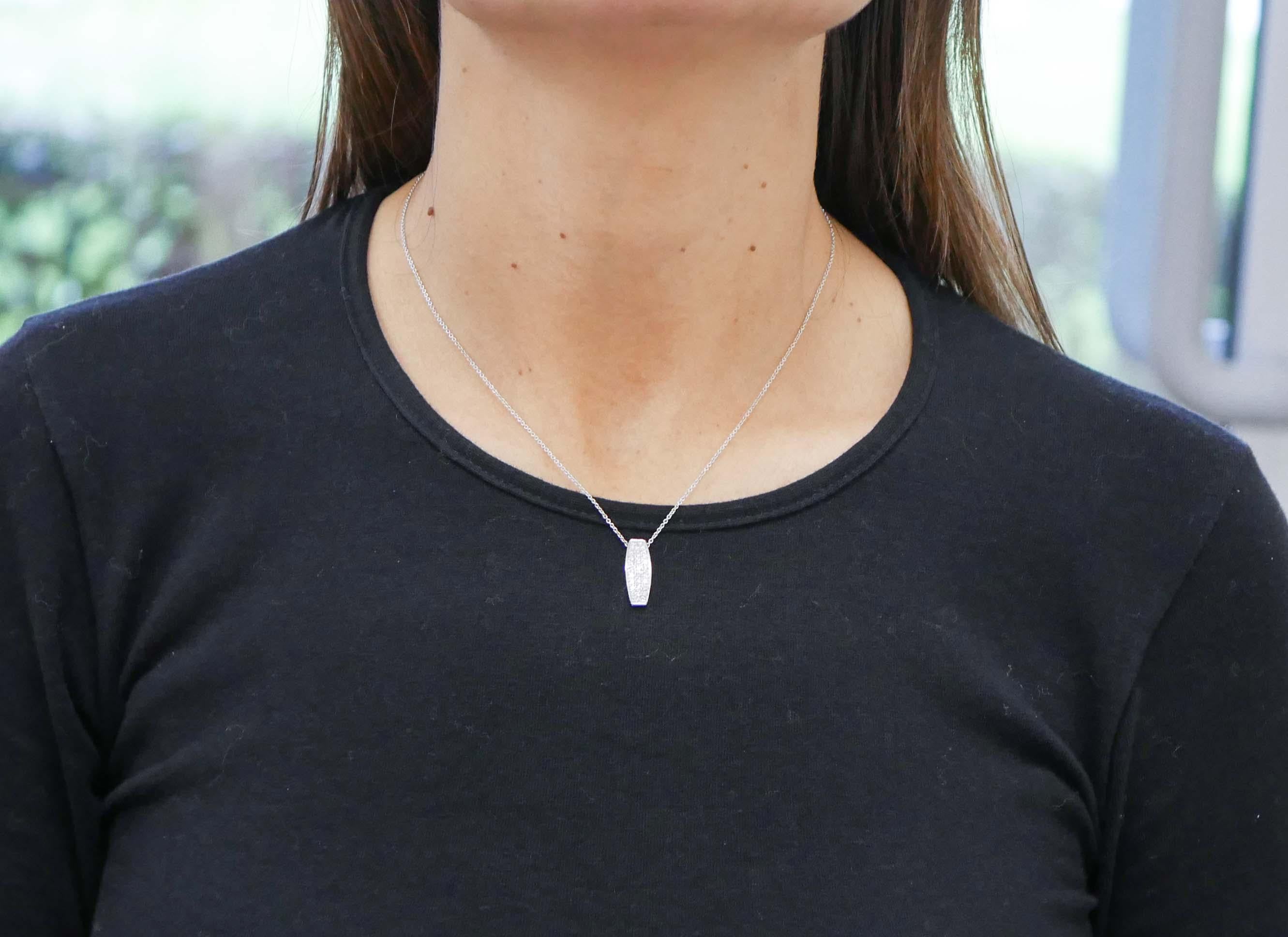 Diamonds, 18 Karat White Gold Pendant Necklace In New Condition In Marcianise, Marcianise (CE)