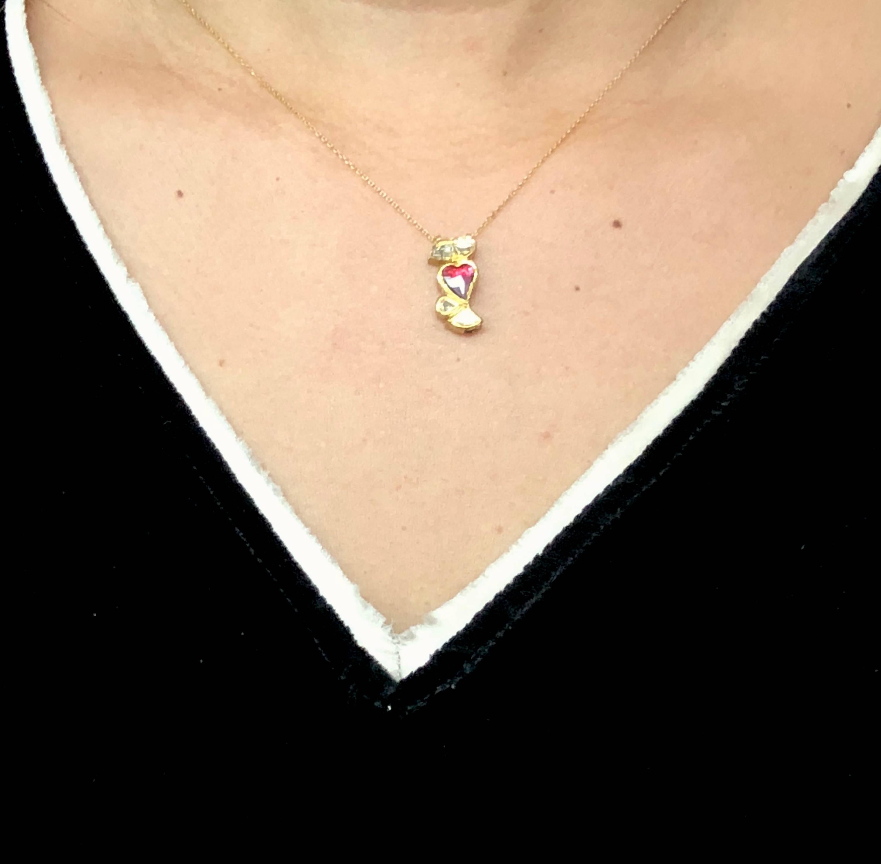 Diamonds and Ruby 22K Gold Necklace In New Condition In Paris, FR