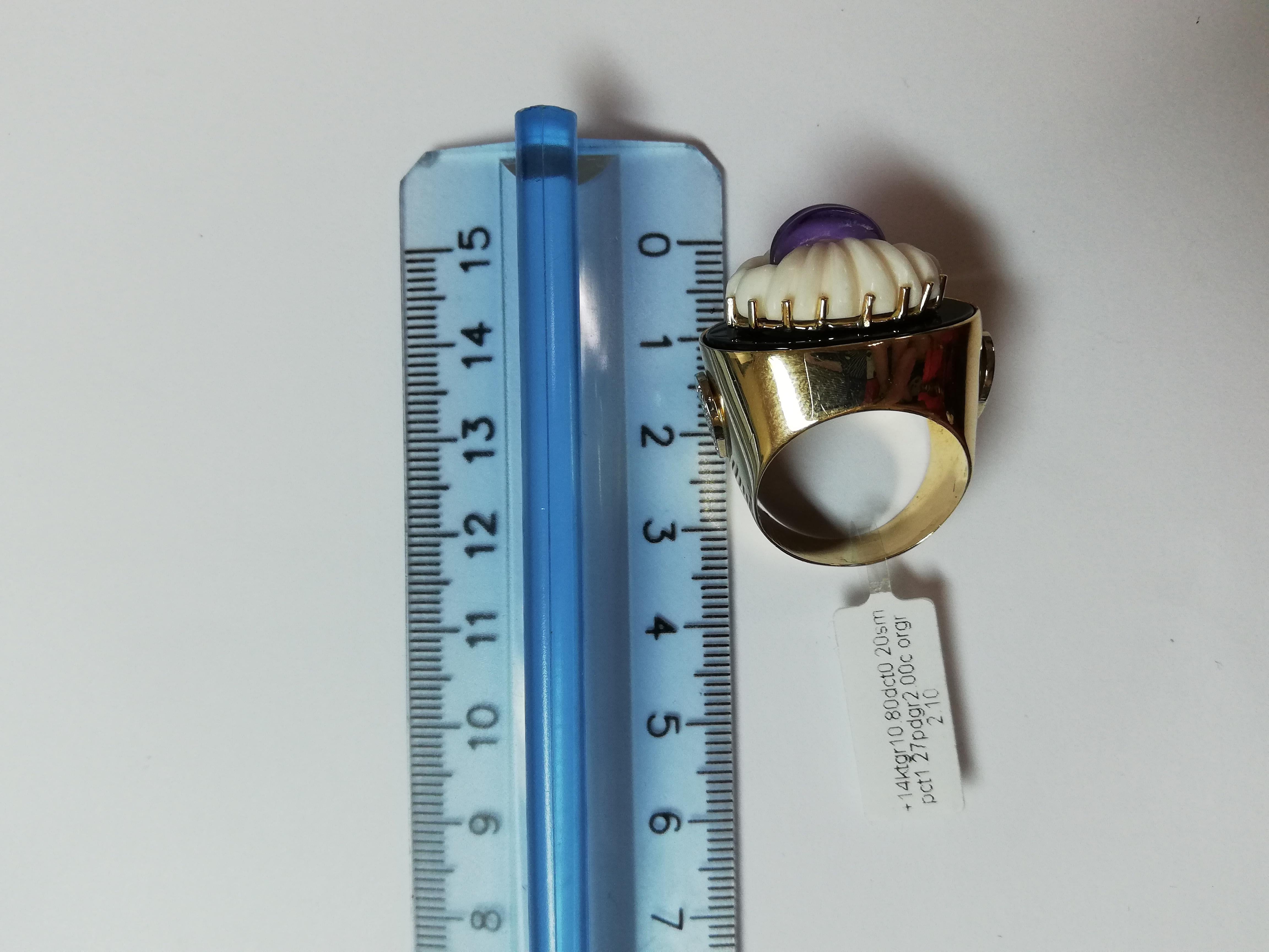 Diamonds, Amethyst, Onyx, Coral, Yellow Gold, Vintage Ring For Sale 2