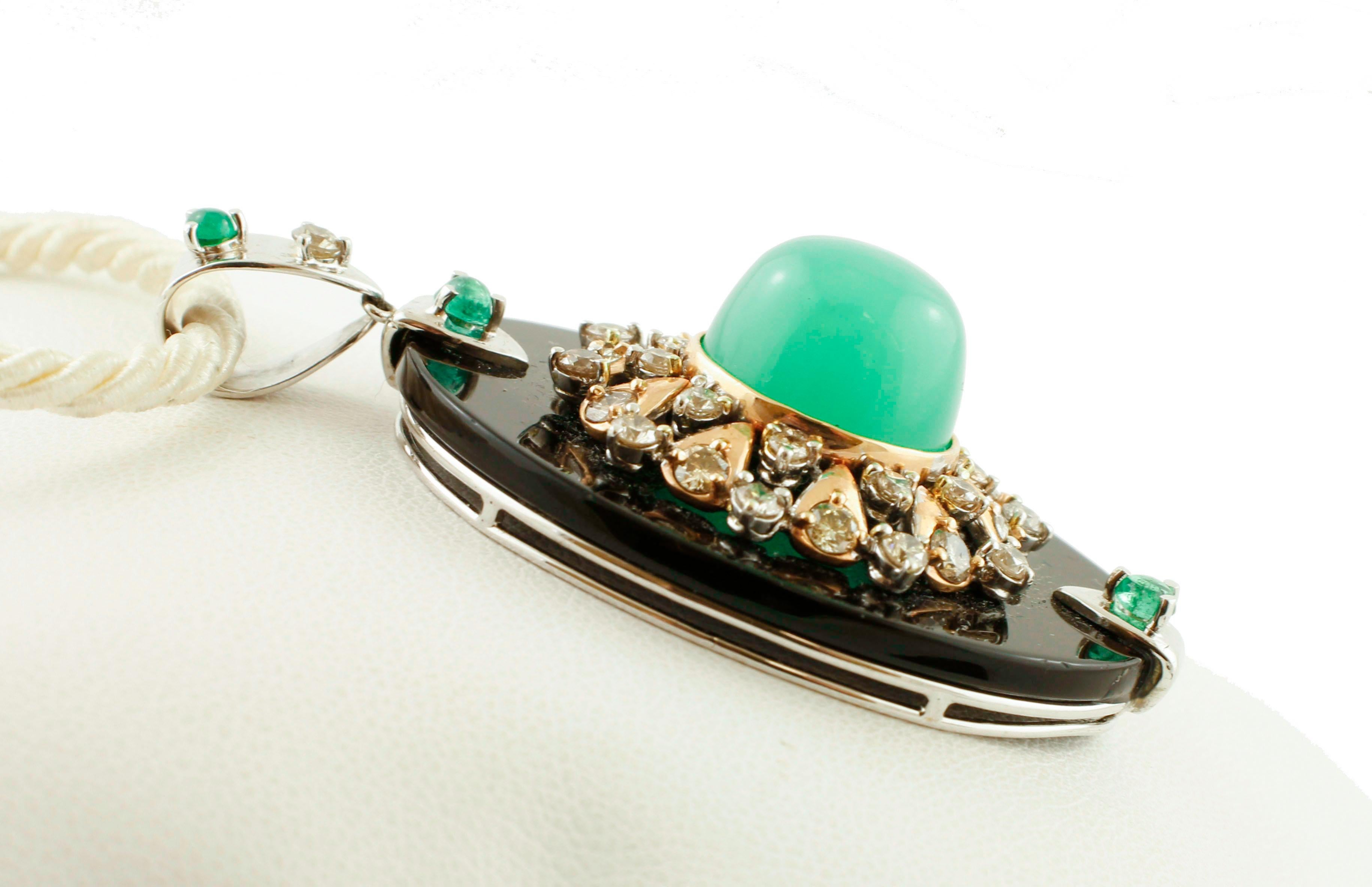 Halskette mit Anhnger aus Rosgold mit Diamanten, Smaragden und grnem Chrysophrase-Onyx (Brillantschliff)