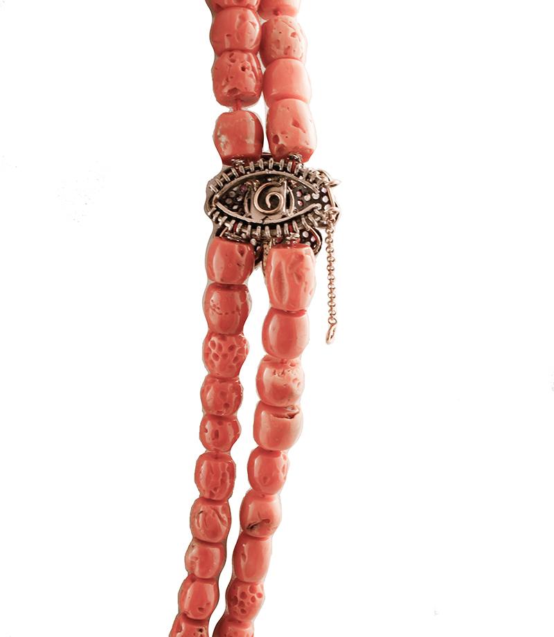 Mehrreihige Halskette mit Diamanten, Rubinen, Korallen 9 Karat Roségold und Silberverschluss (Retro) im Angebot