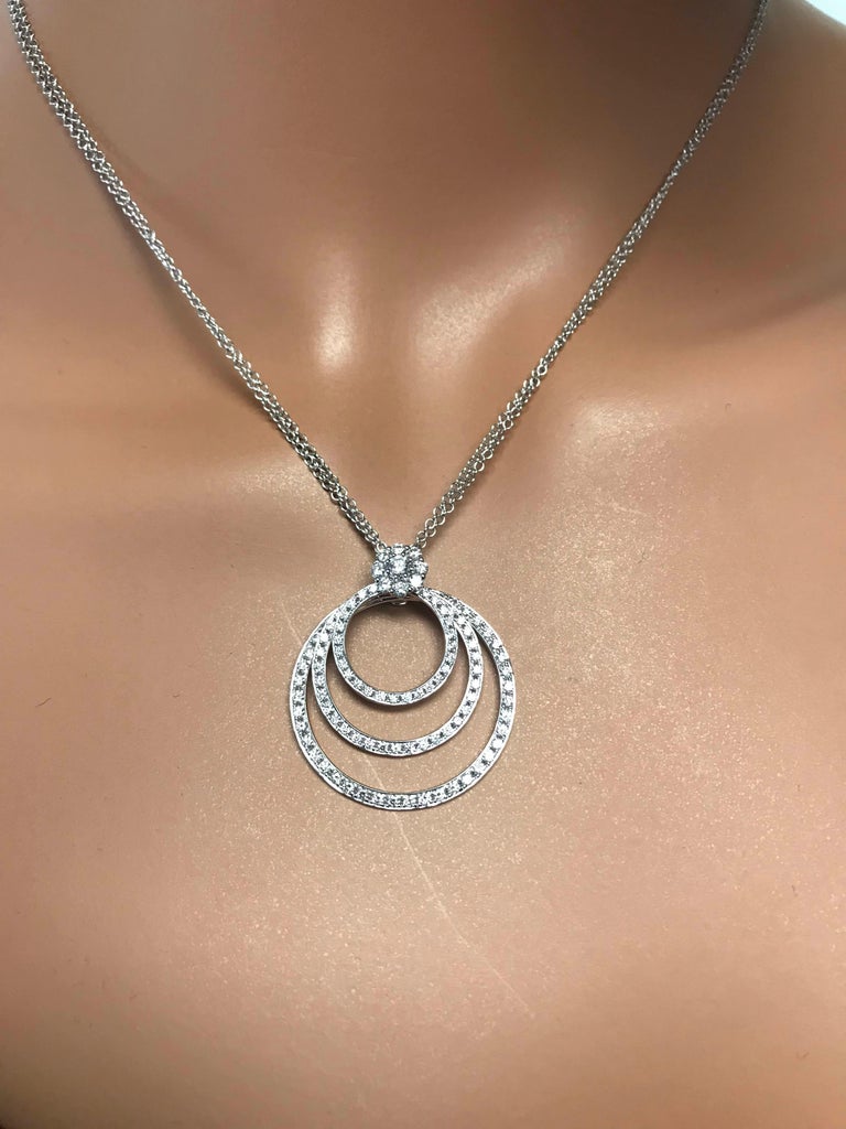 DiamondTown 1.19 Carat Circle Frame Layered Pendant in 18k White Gold In New Condition For Sale In New York, NY