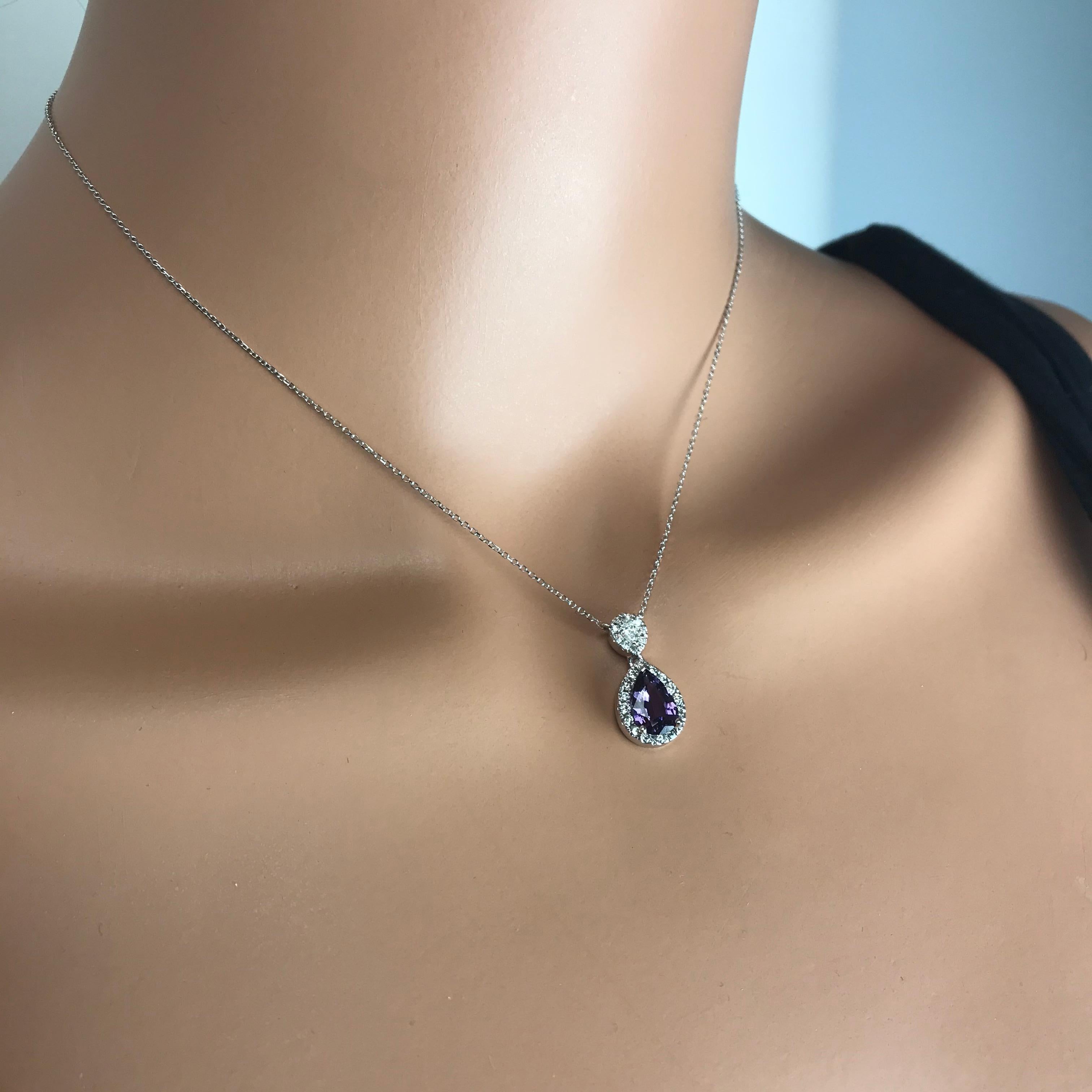 DiamondTown 1.49 Carat Pear Shape Lavender Sapphire and Diamond Pendant In New Condition In New York, NY